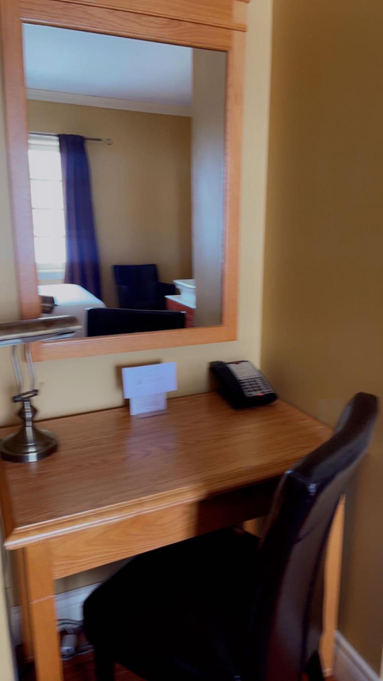 Queen Room - Photo 7