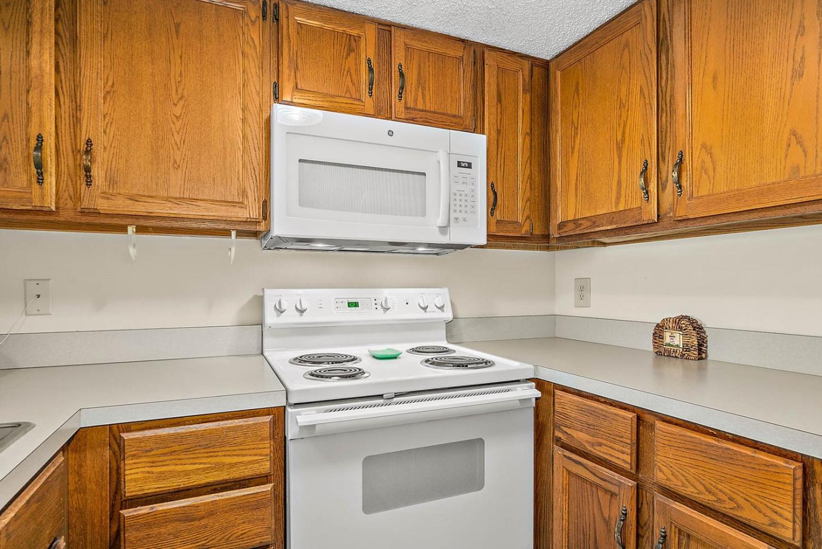 Two-Bedroom Apartment photo 2