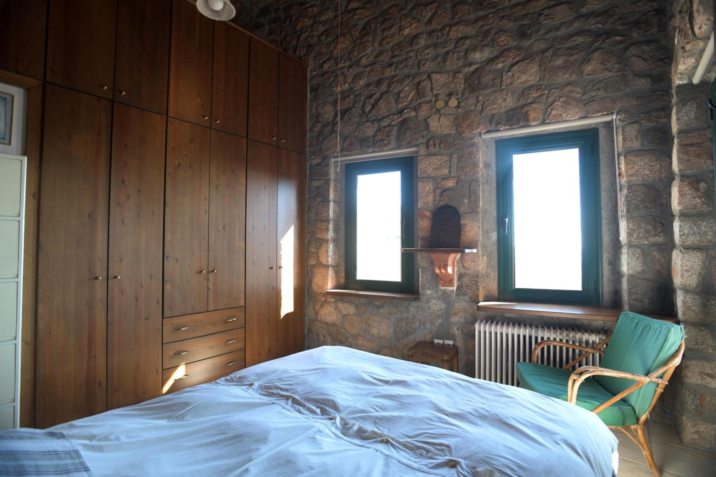 One-Bedroom House photo 1