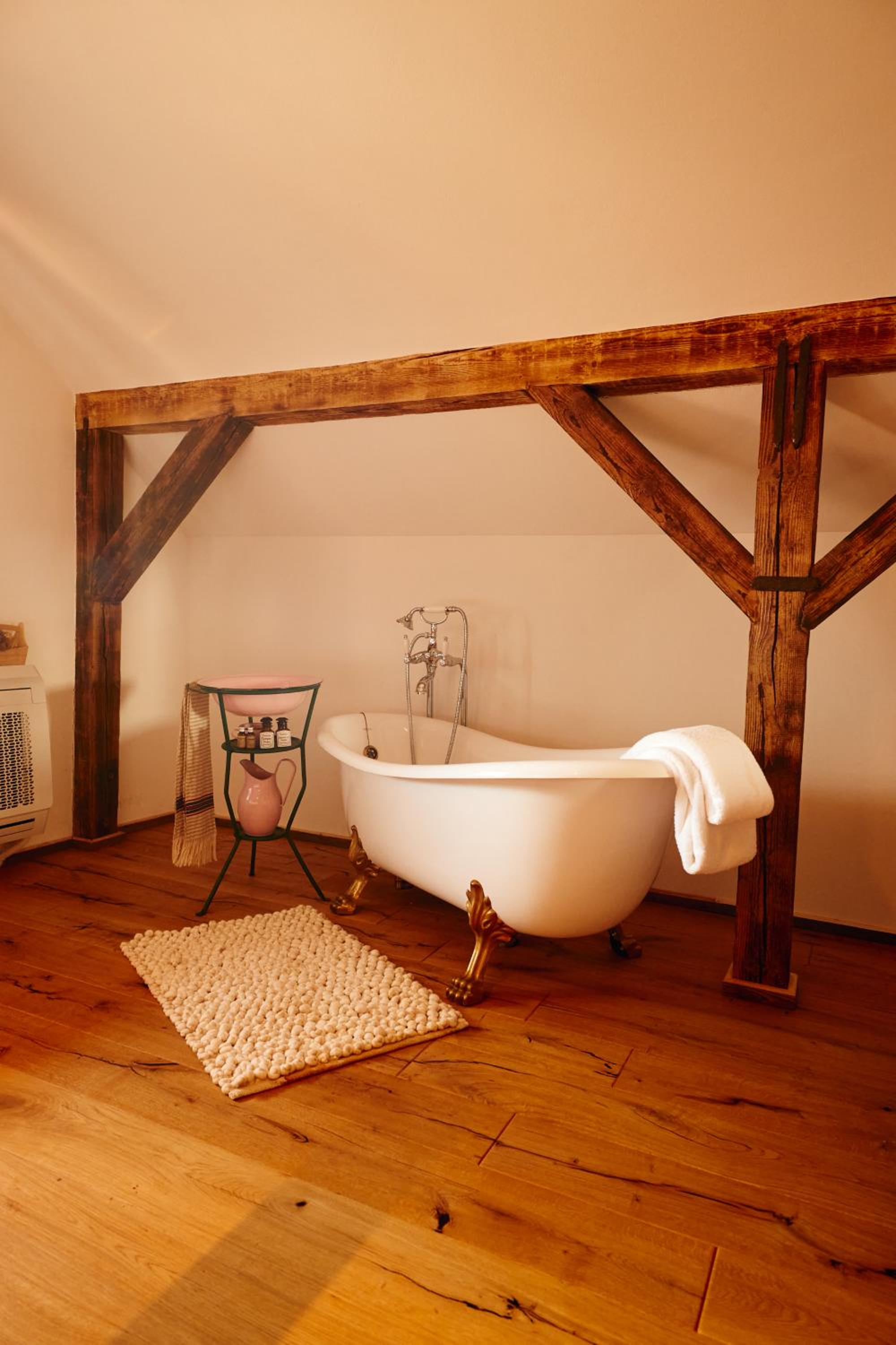 Deluxe Double Room with Bath photo 2