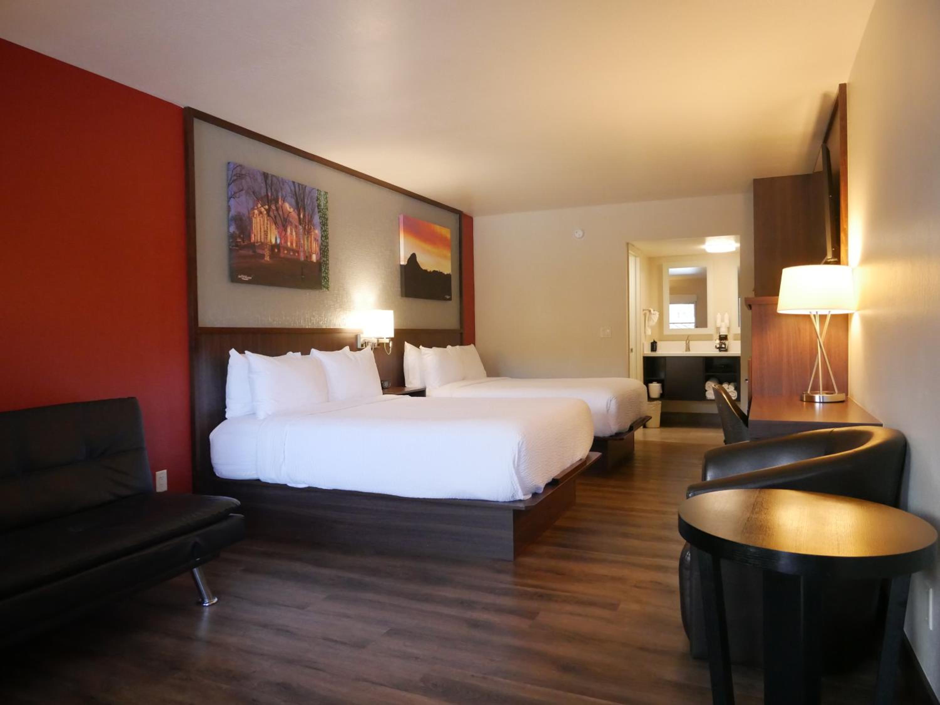 Deluxe Queen Room with Two Queen Beds - Non-Smoking