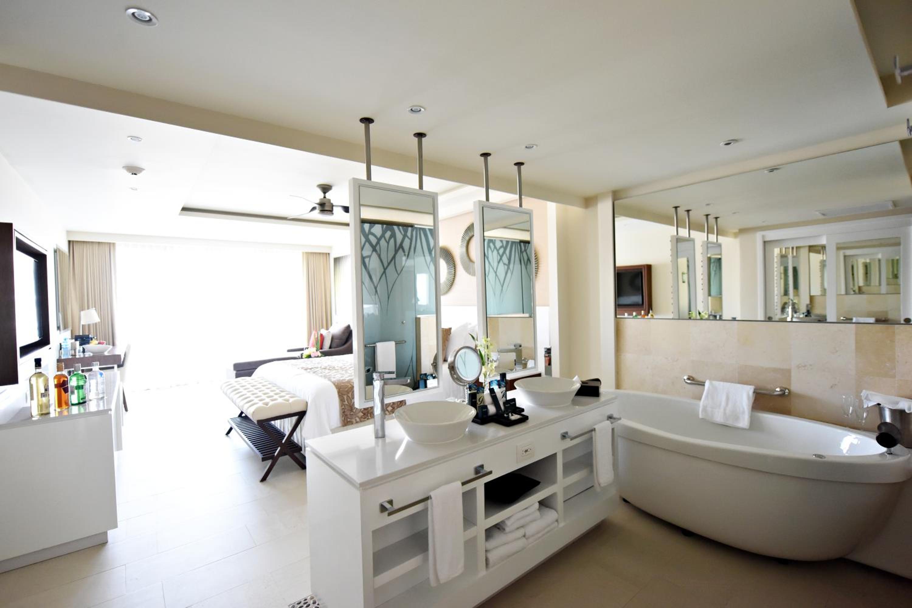Luxury Junior Suite Diamond Club photo 3
