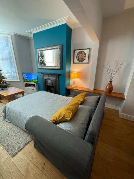 Two-Bedroom House photo 3