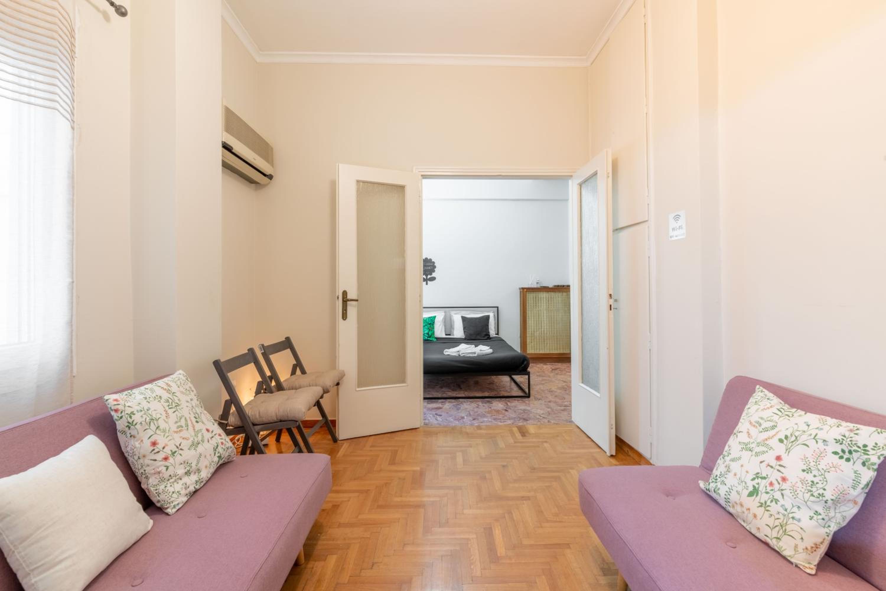 One-Bedroom Apartment