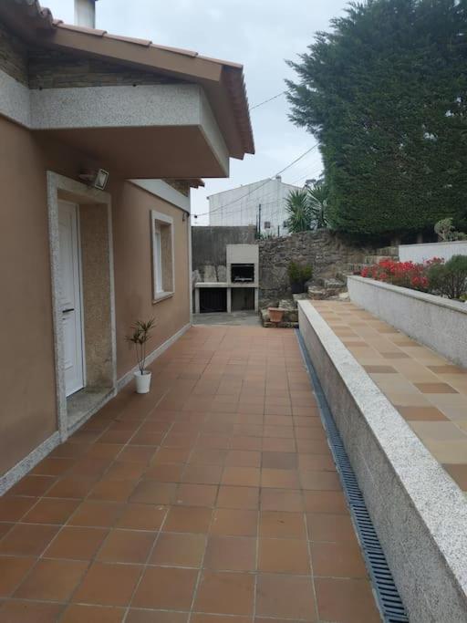 Three-Bedroom House photo 3