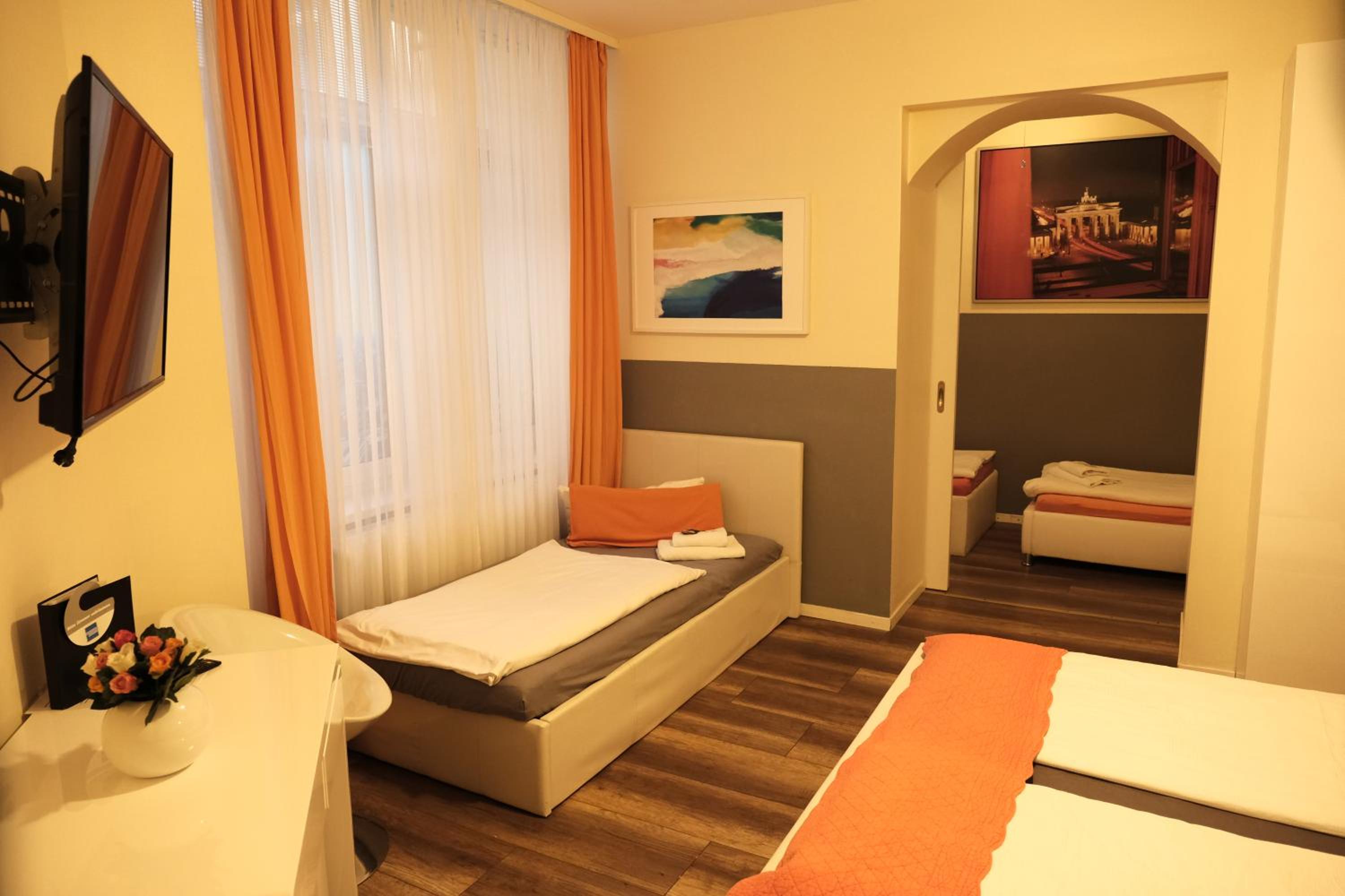 Two-Bedroom Suite photo 1