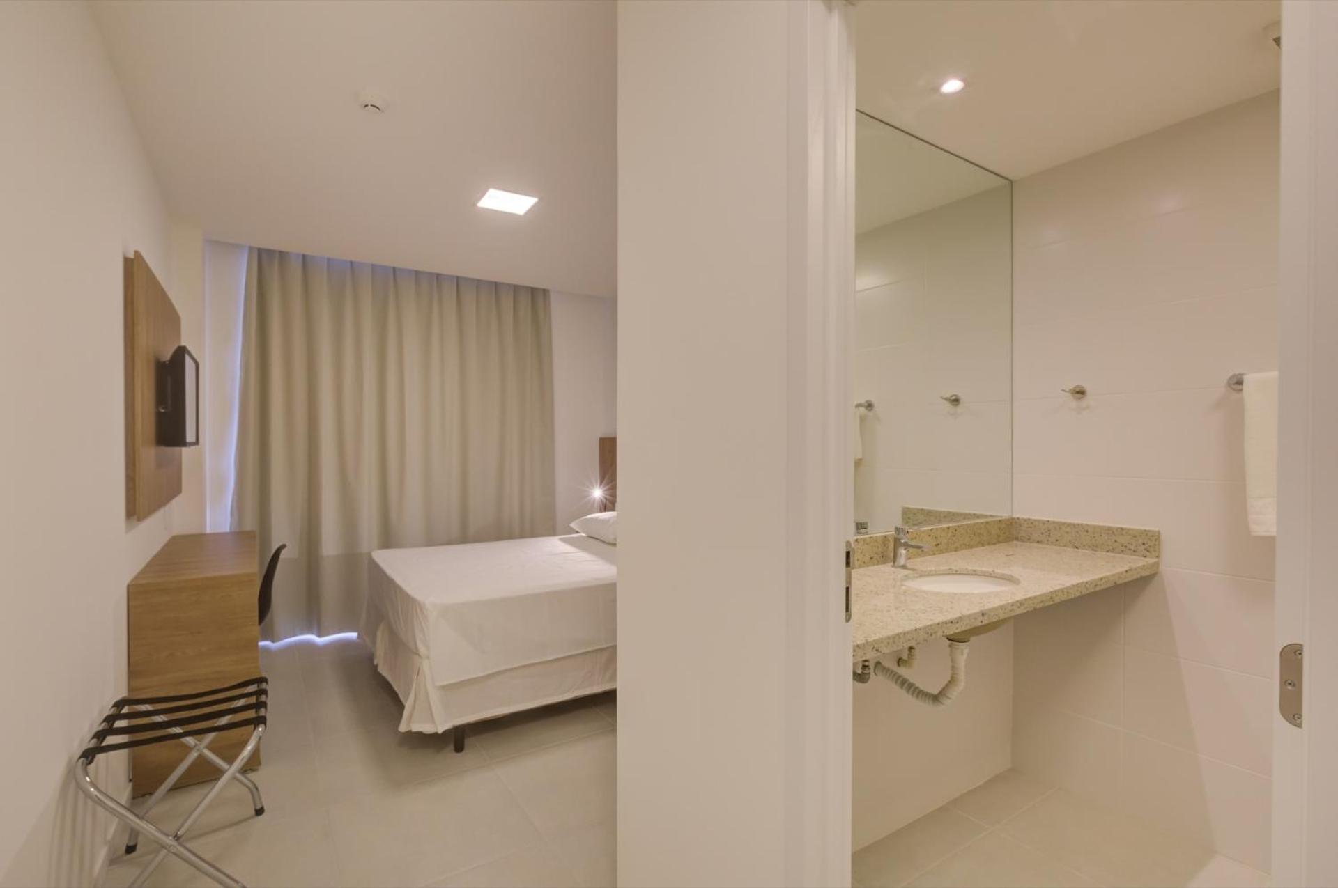 Standard Queen Room - Photo 3