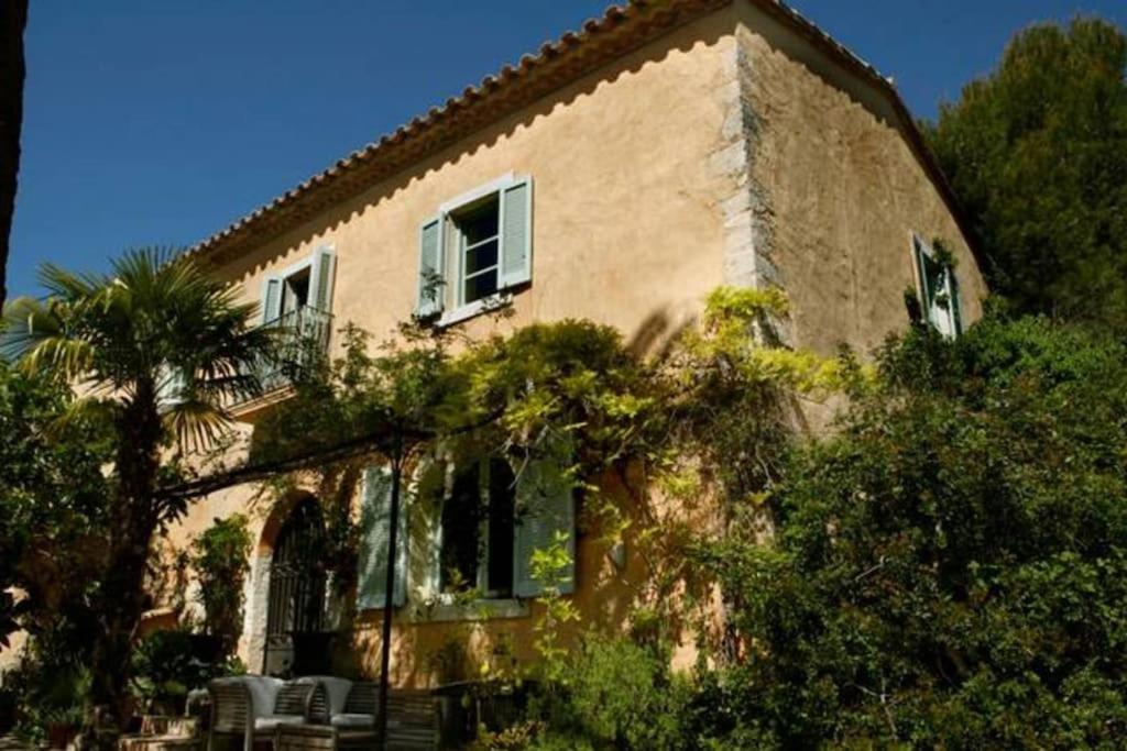 Villa photo 3