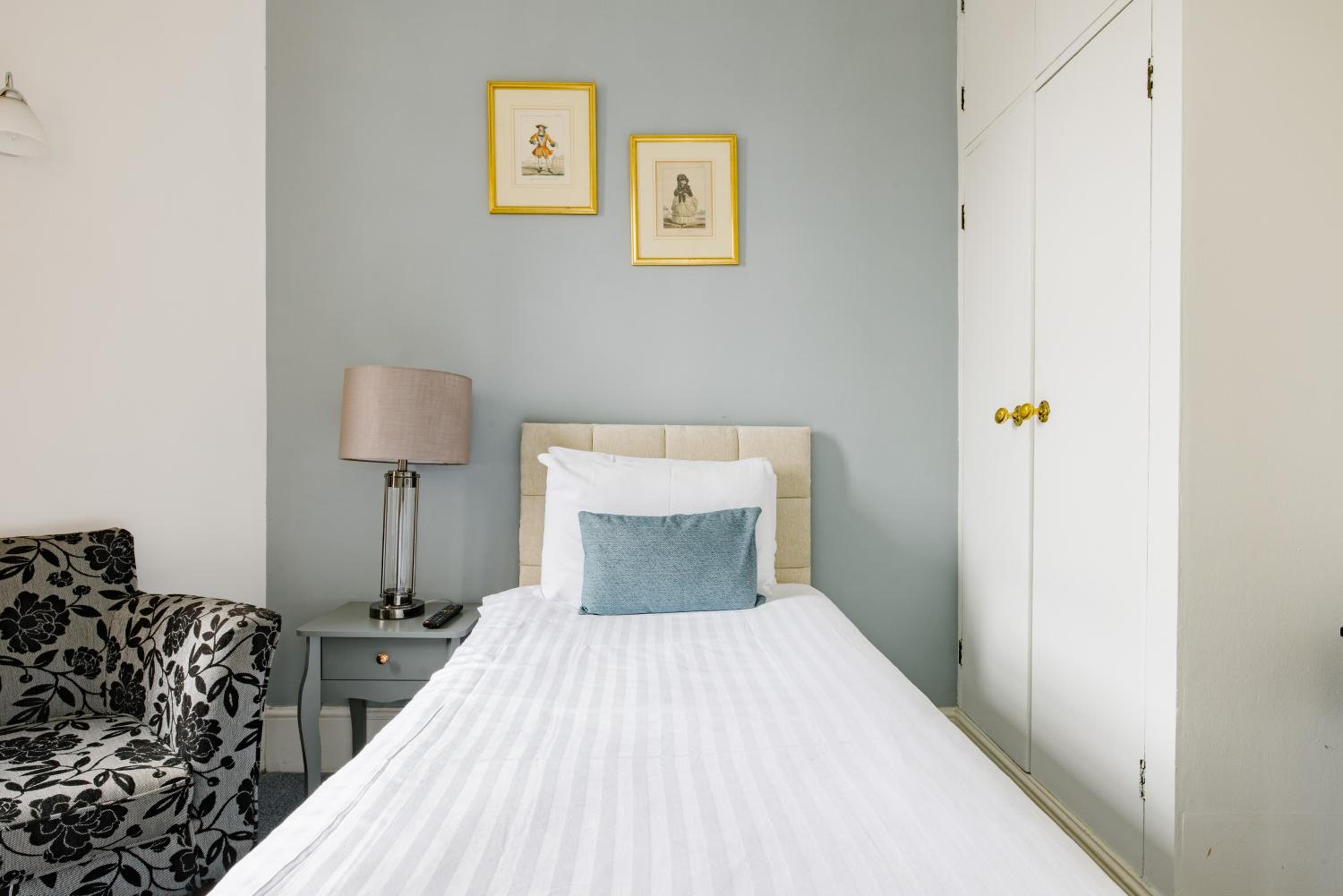 Single Room photo 1