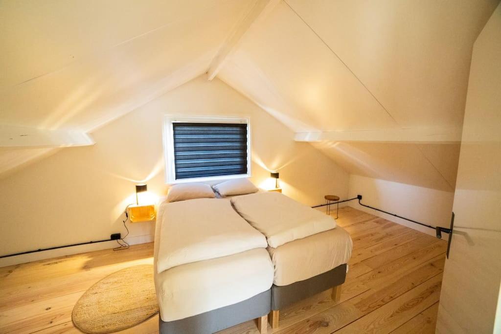Four-Bedroom House photo 2