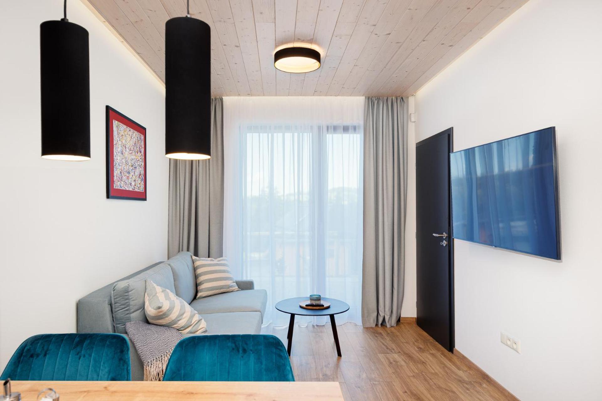 One-Bedroom Apartment - Photo 6