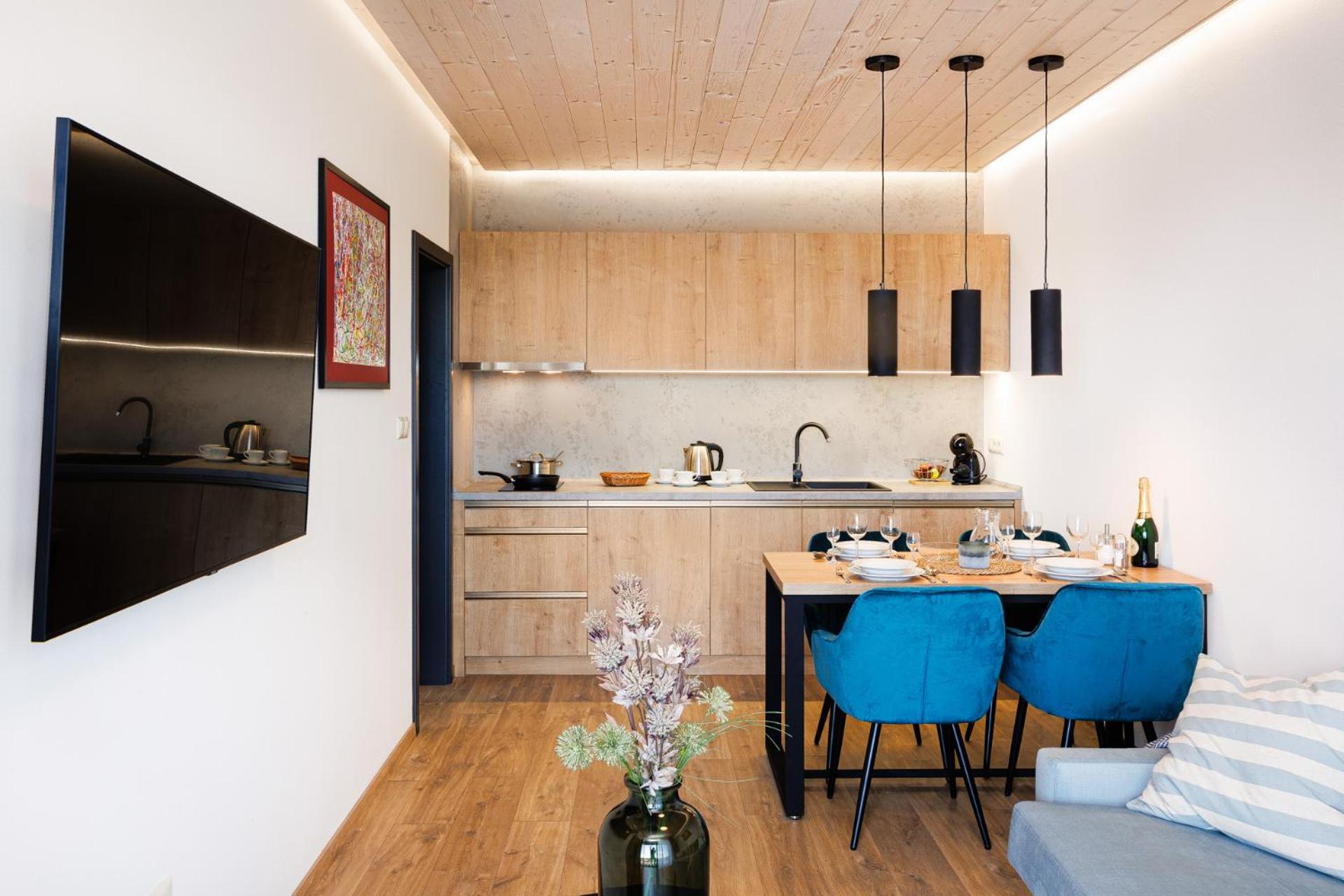 One-Bedroom Apartment - Photo 7