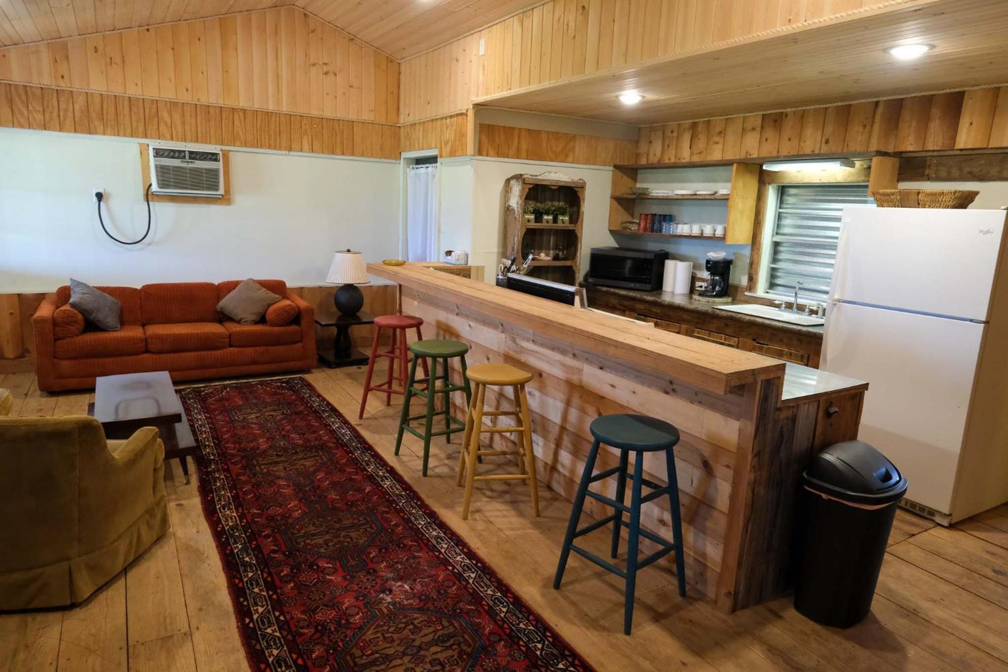 Three-Bedroom House photo 3