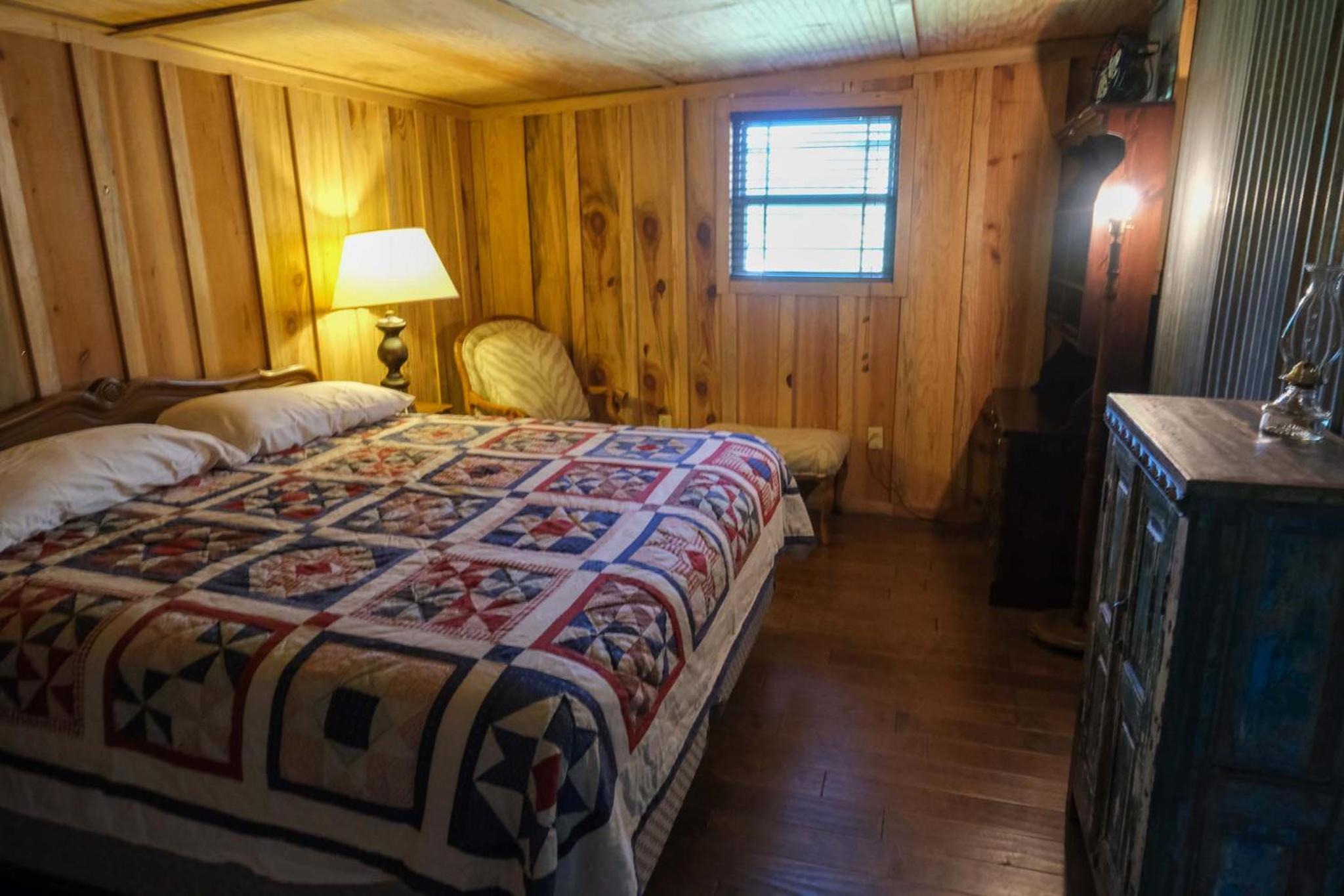 Three-Bedroom House photo 2