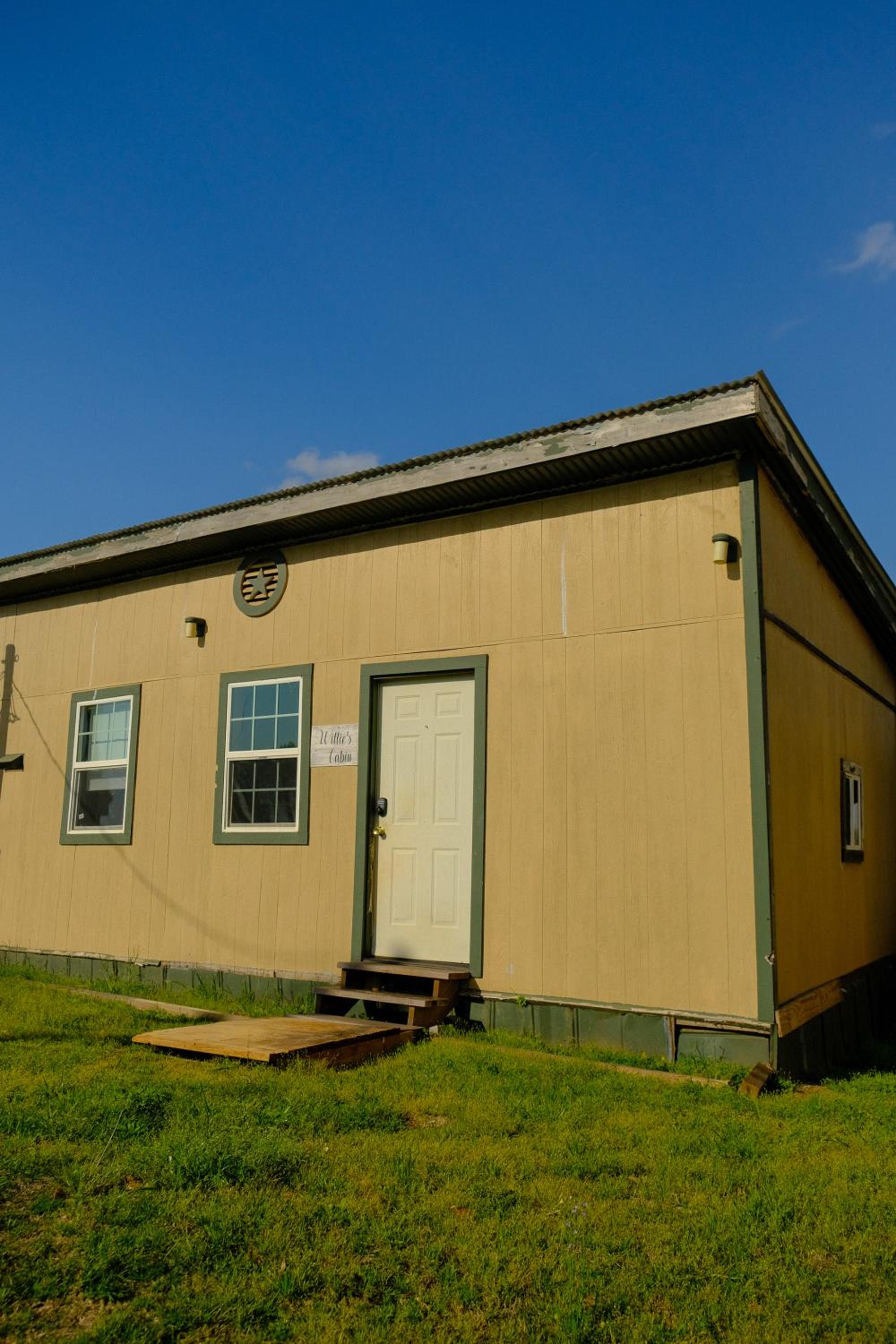 One-Bedroom House photo 2