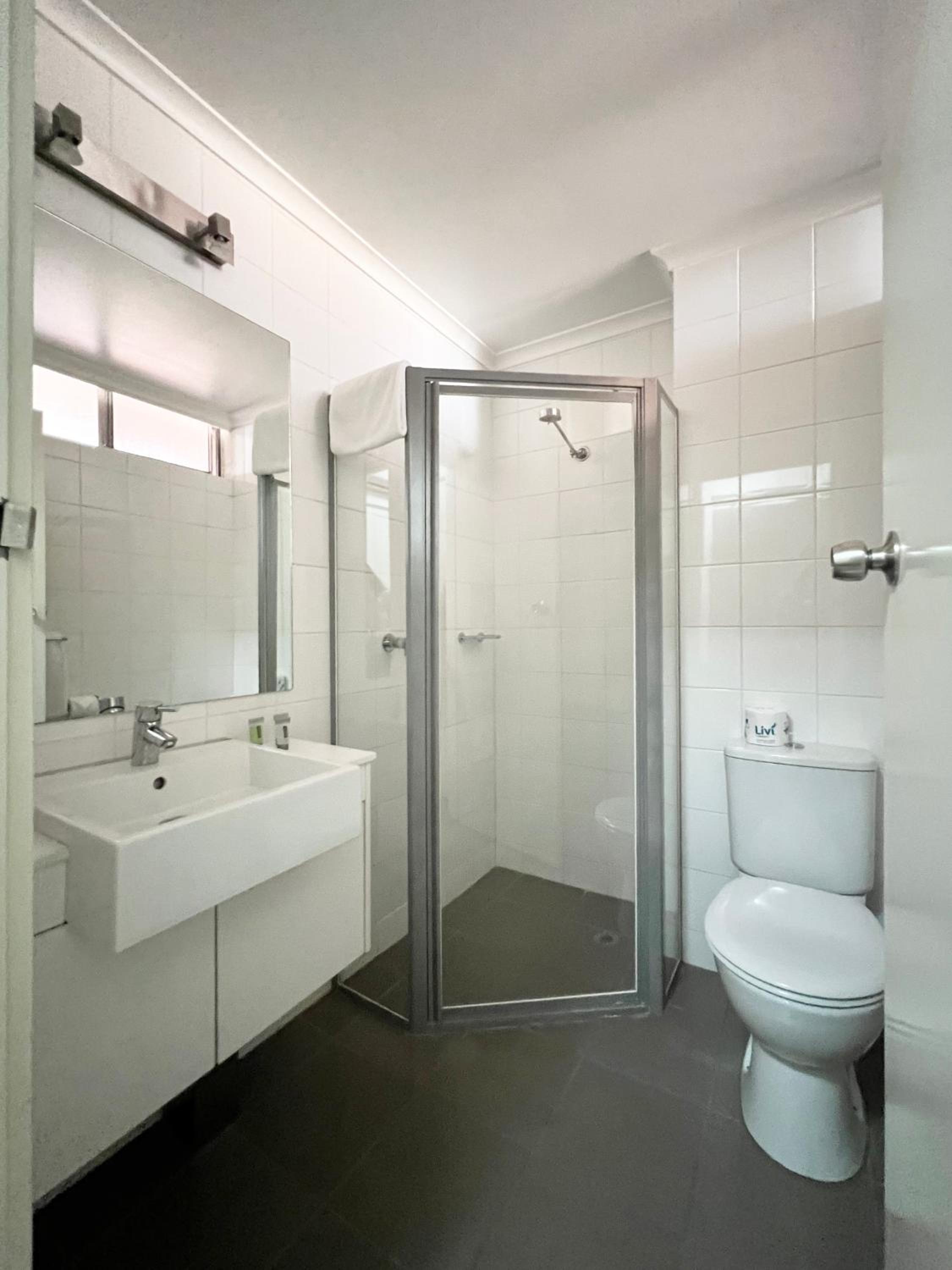 Executive King Room - Photo 3