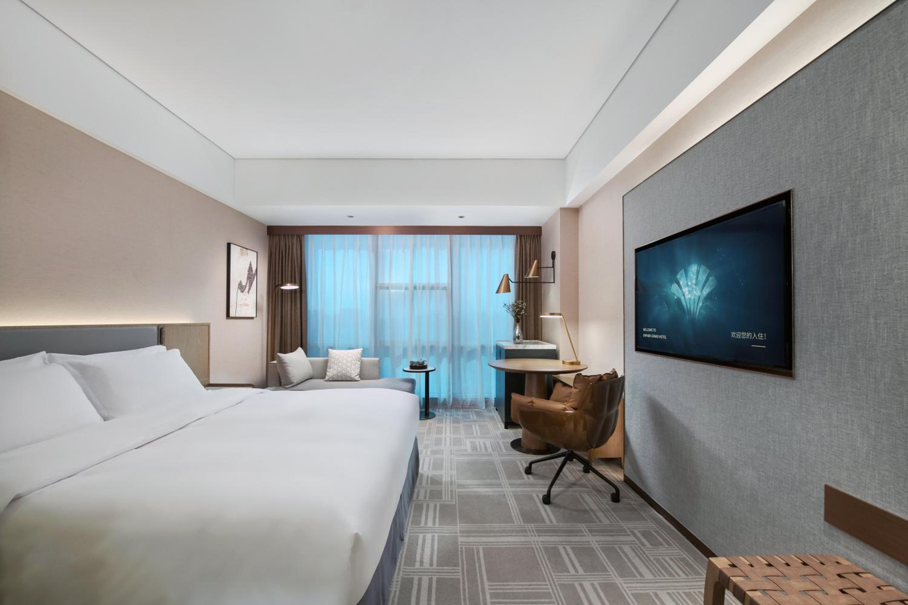 Deluxe Garden View King Room
