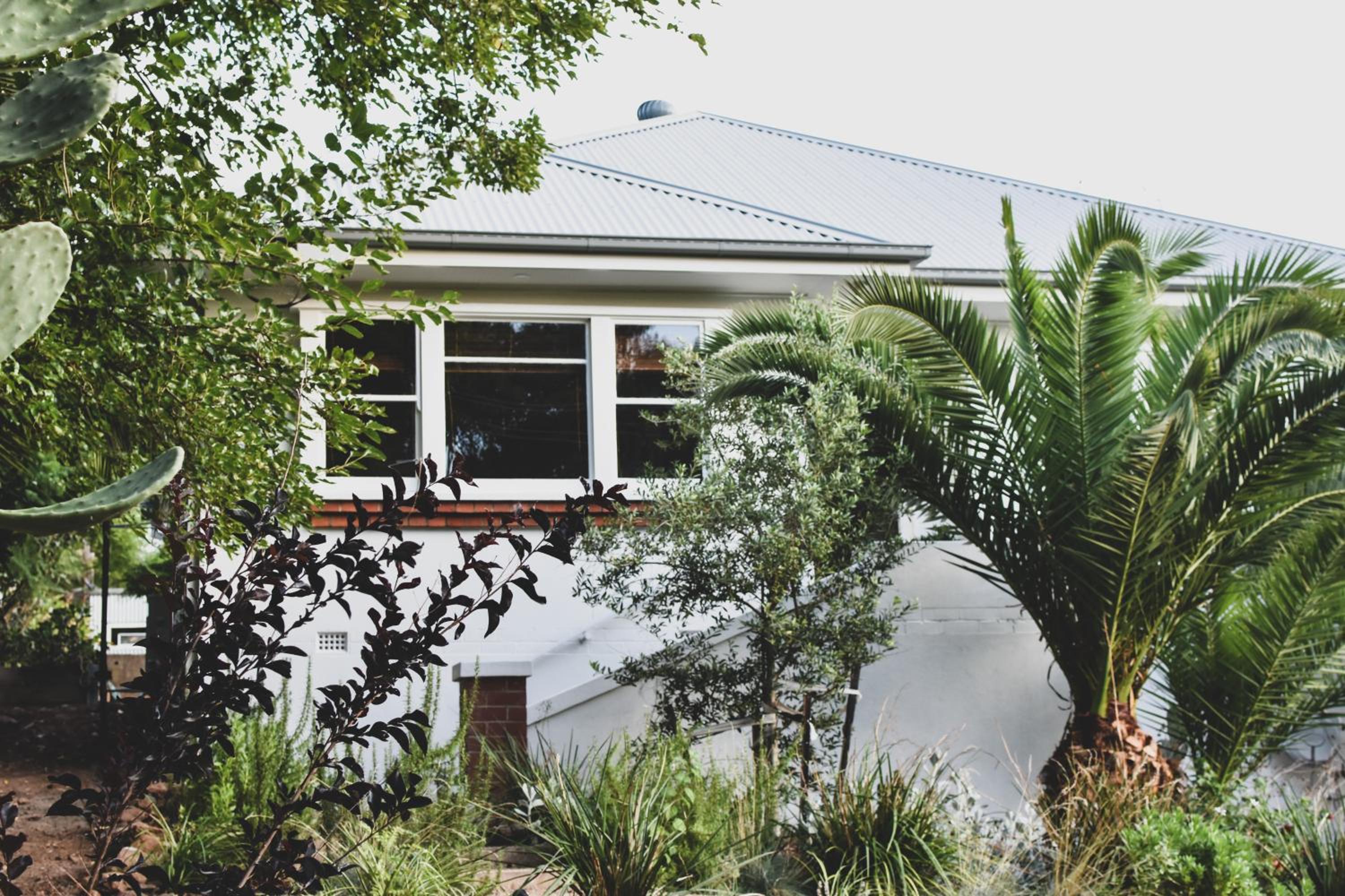 Three-Bedroom House photo 2