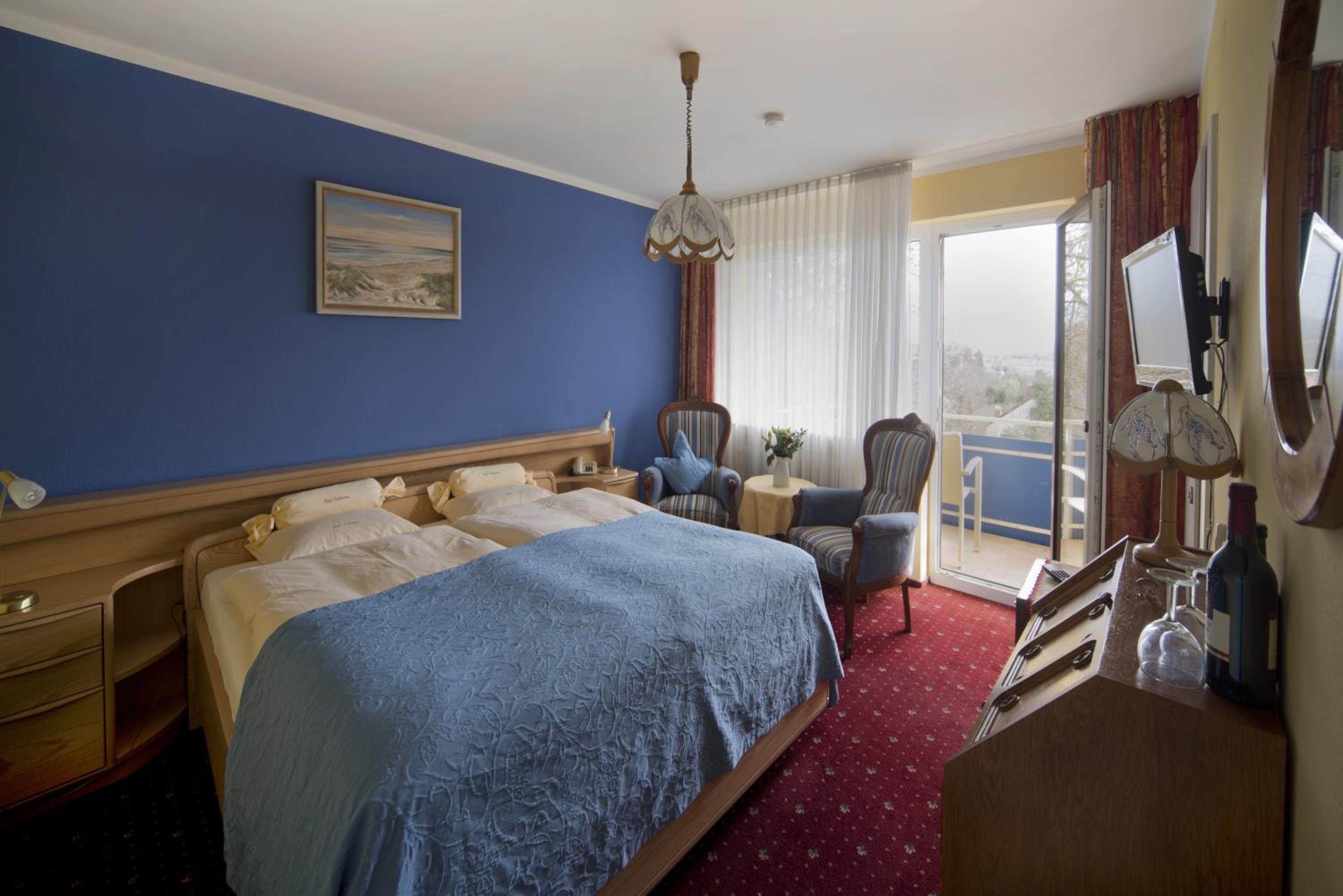 Standard Double Room - Photo 8