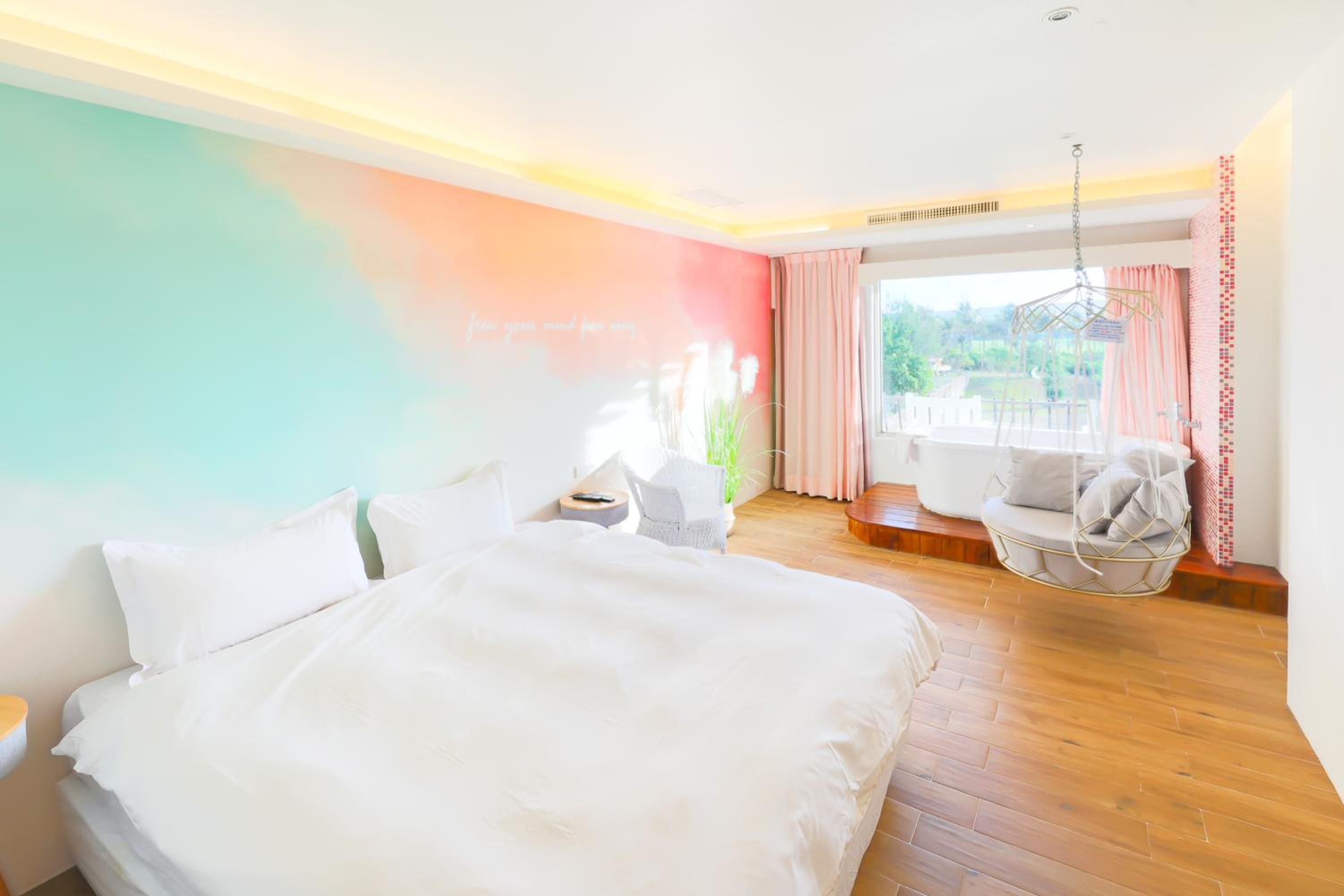 King Room with Lake View photo 1