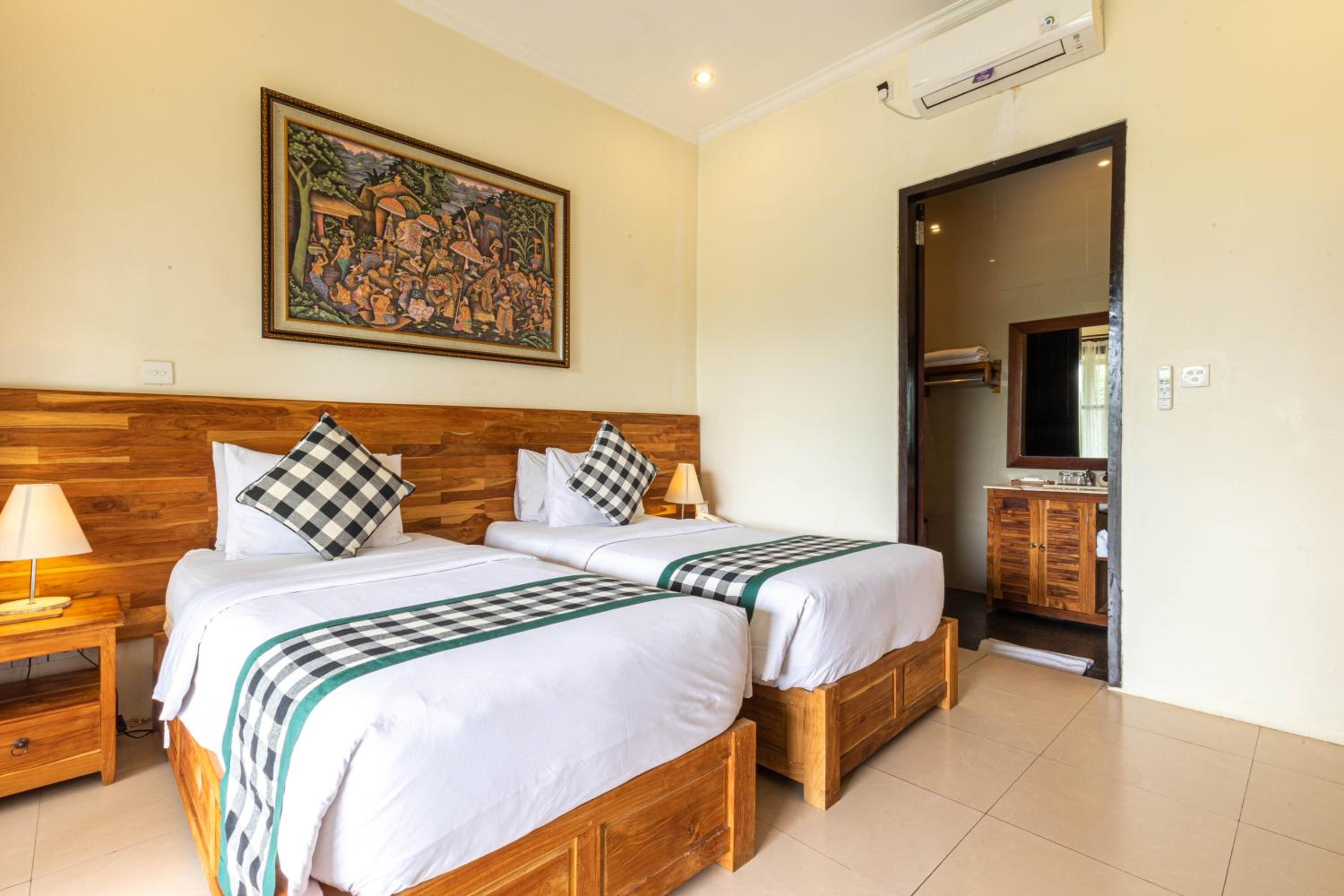 Deluxe Double or Twin Room photo 2