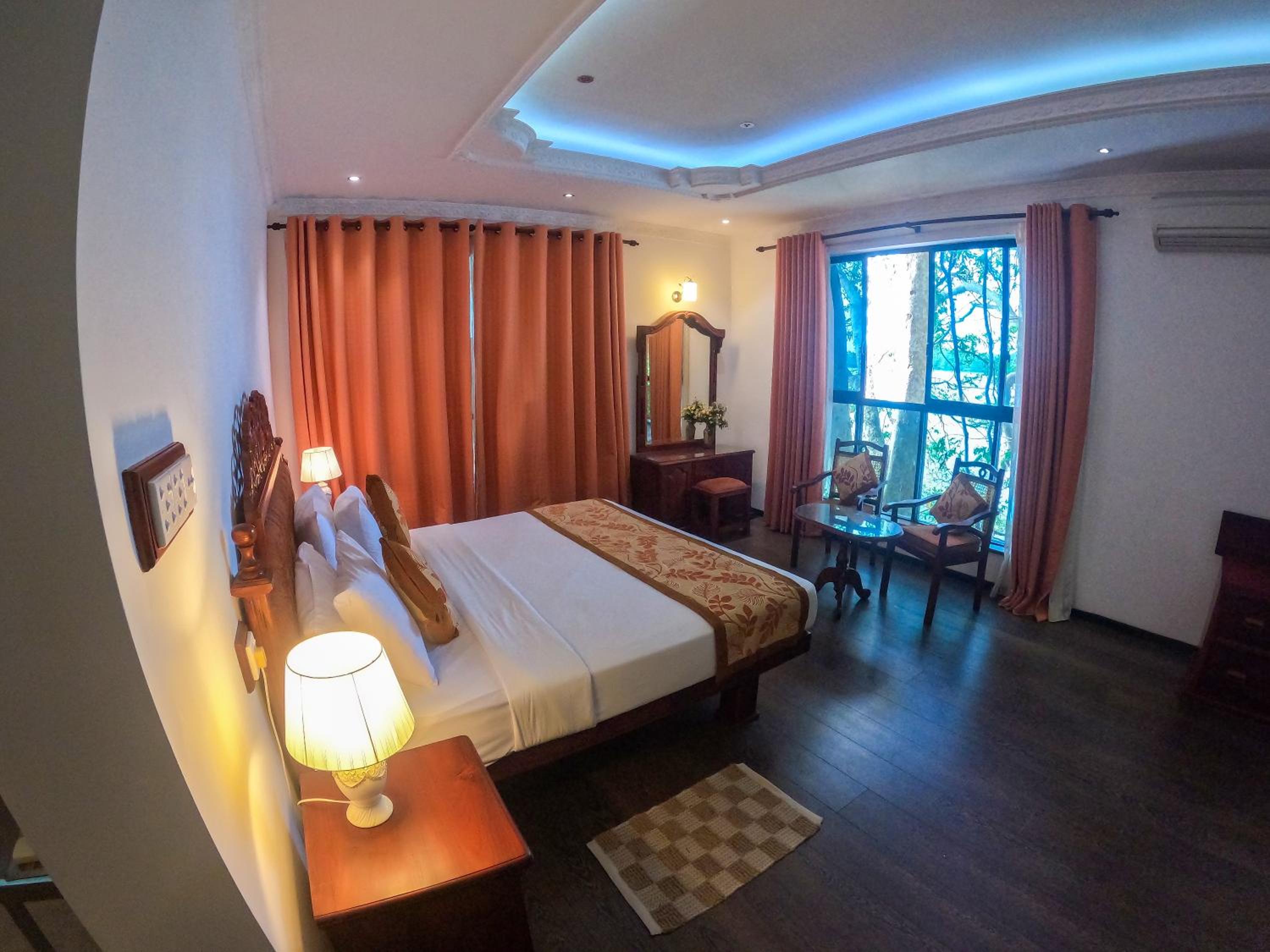 Deluxe Double Or Twin Room With Free 3 Hour Udawalawe Safari