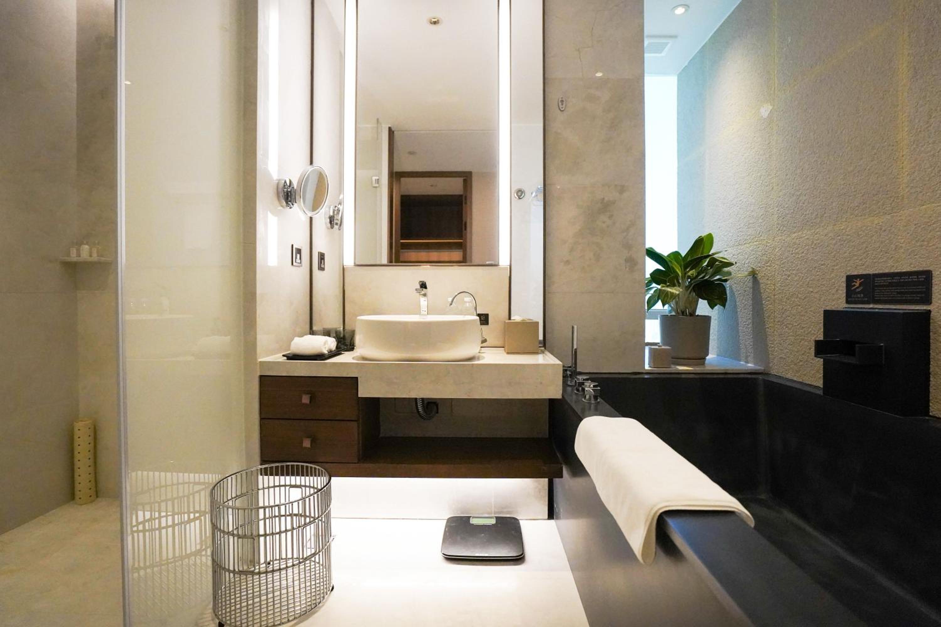 Deluxe King Room Hotspring  photo 3