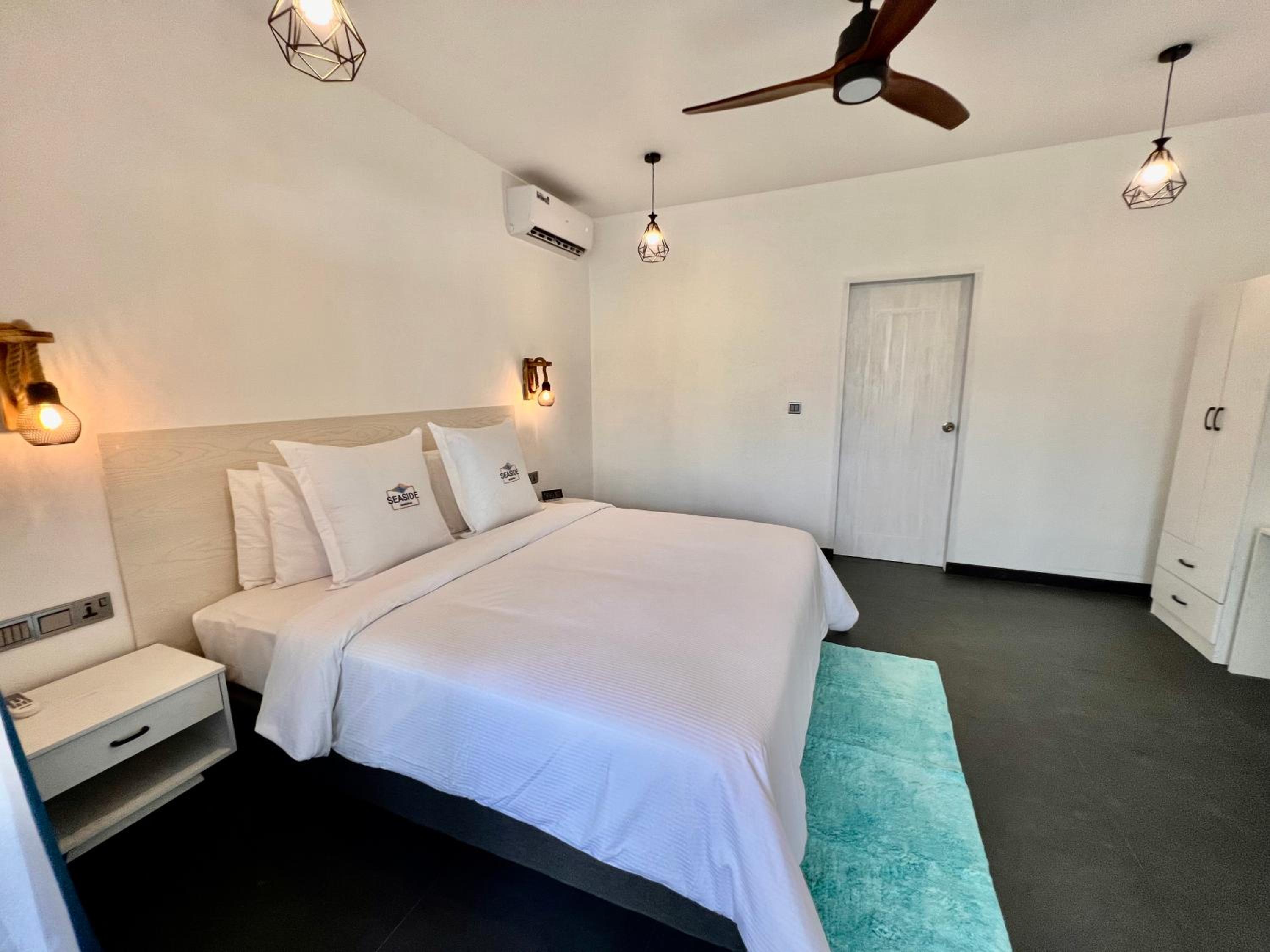 Deluxe Double or Twin Room with Balcony - Photo 11