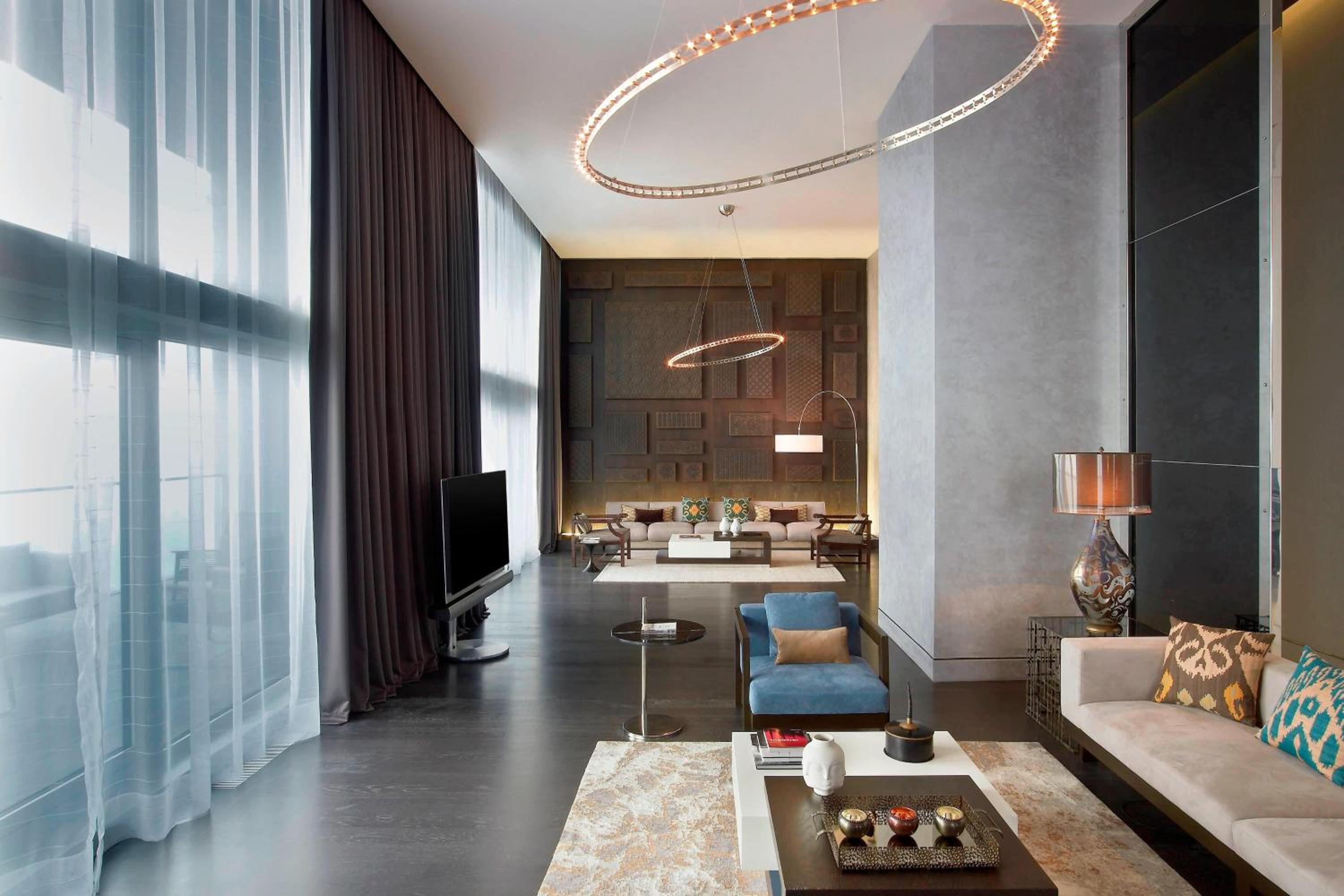Presidential Suite with Club Lounge Access