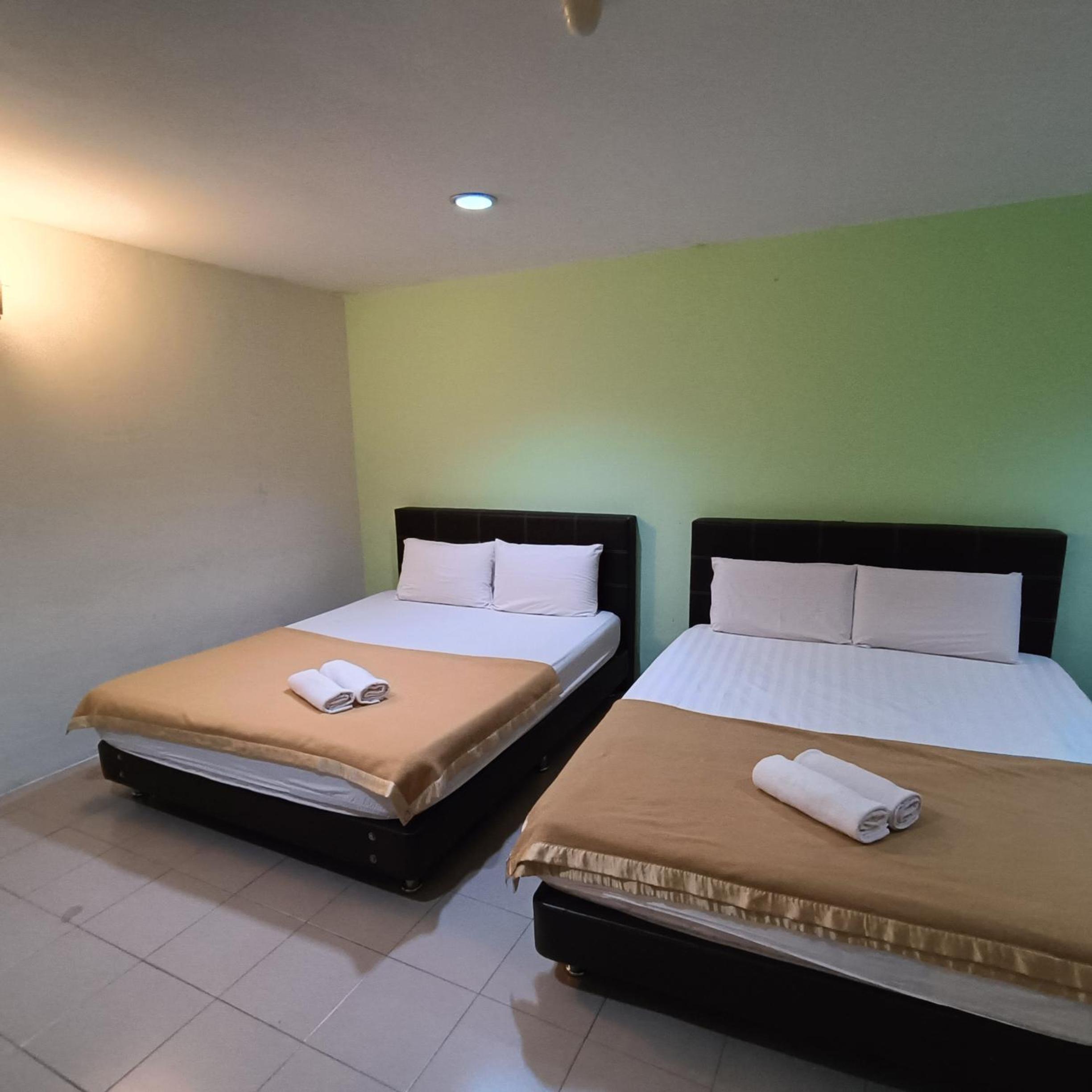 Deluxe Family Room - Photo 3