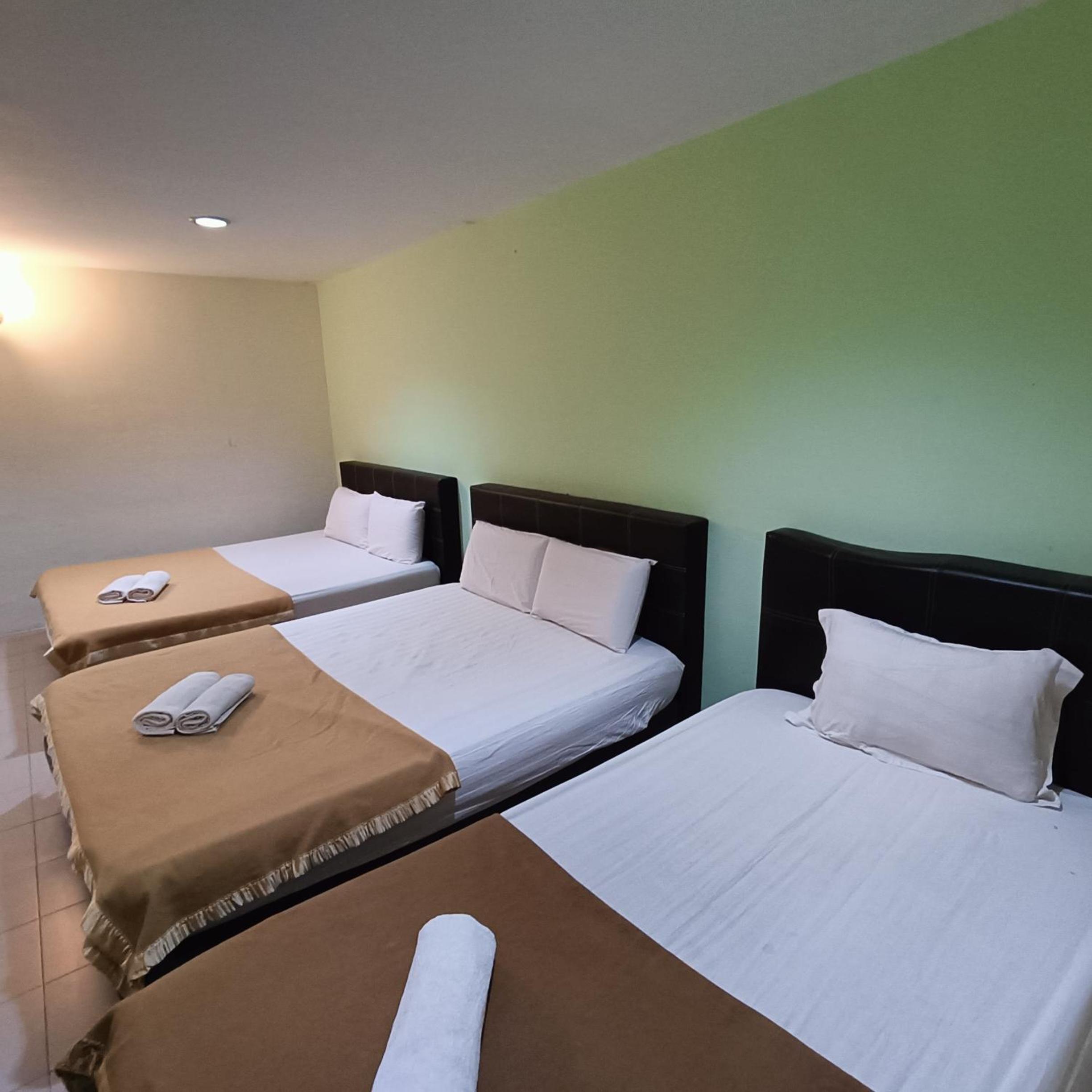Deluxe Family Room - Photo 1