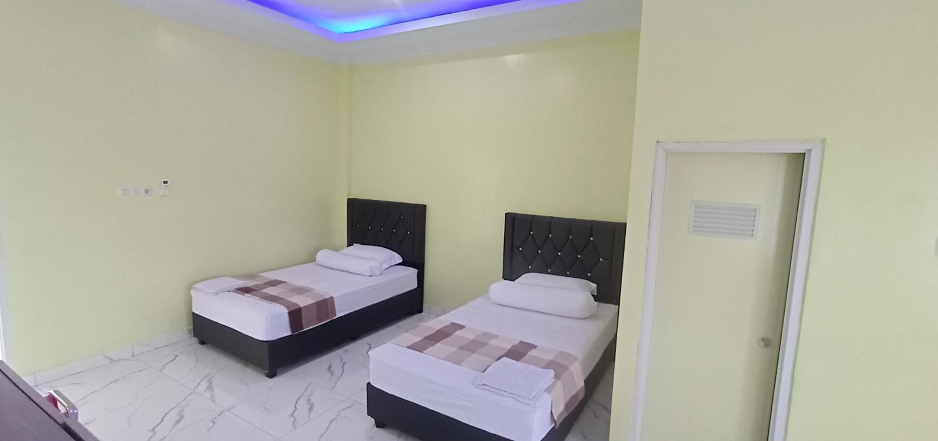 Deluxe Double Or Twin Room photo 3