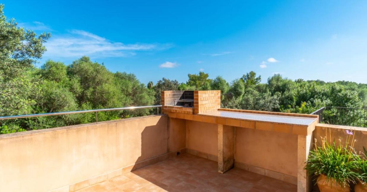 Villa photo 2