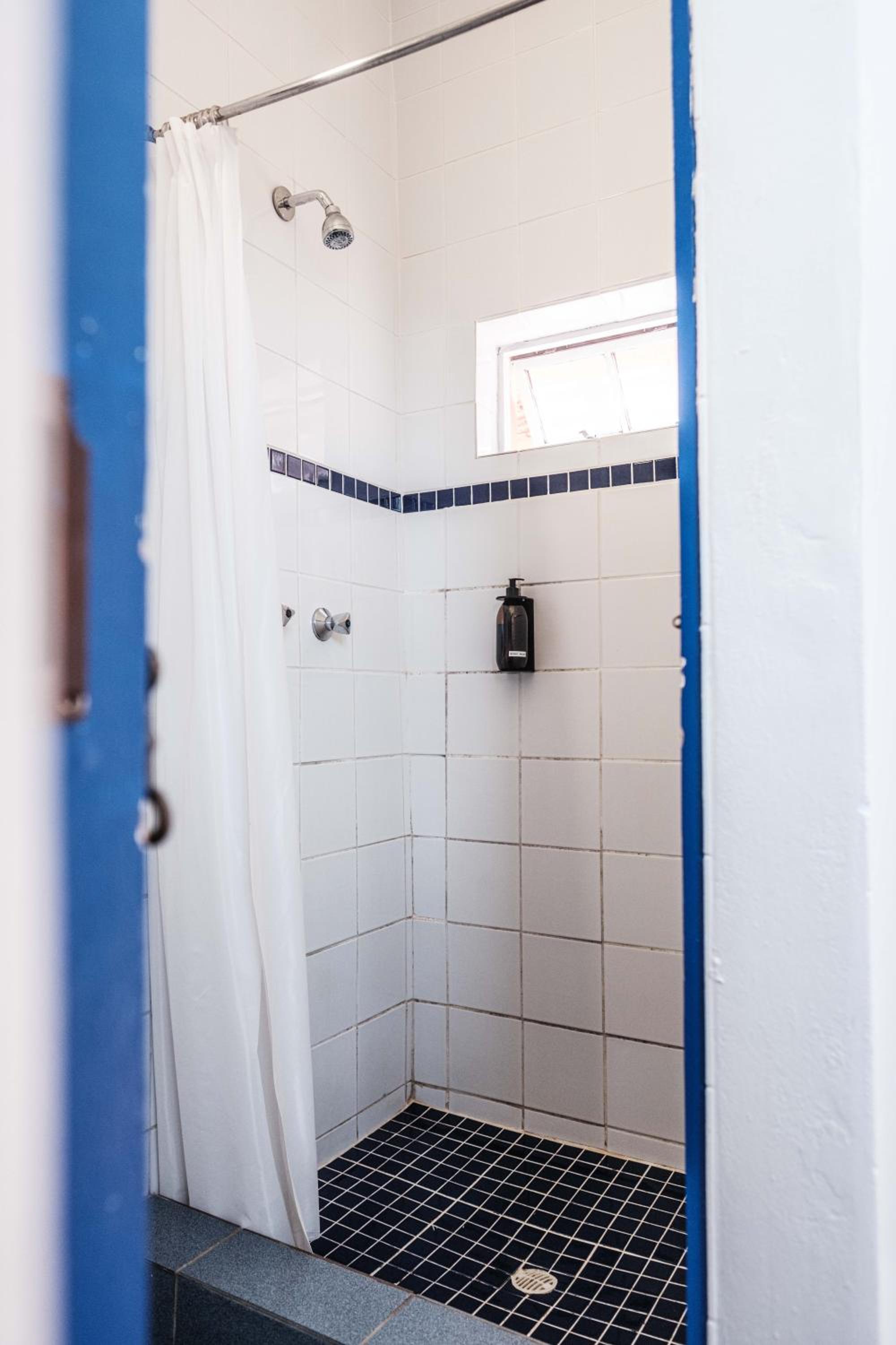 Standard Double Ensuite - Photo 15