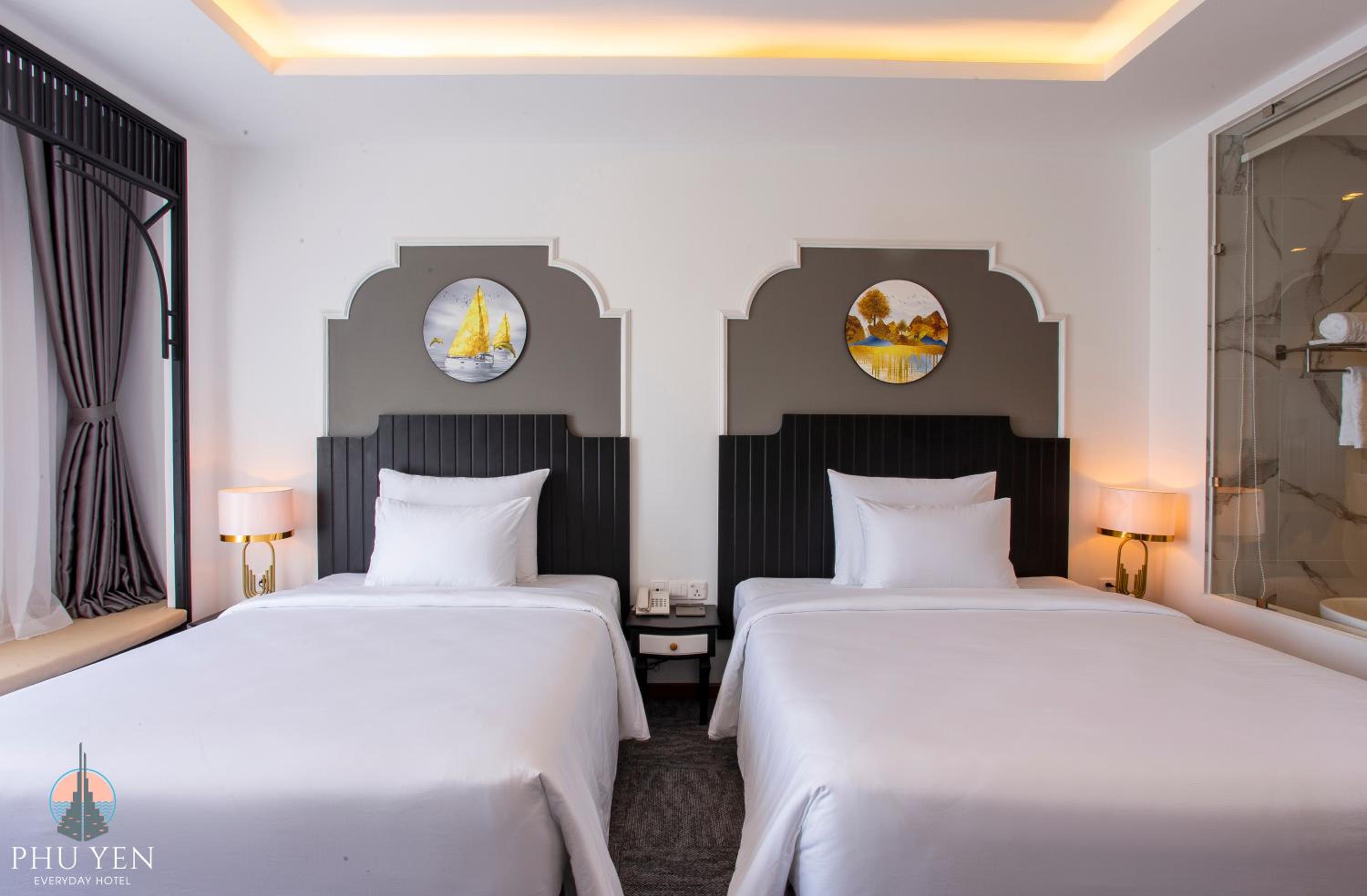 Deluxe Twin Room with Sea View photo 3