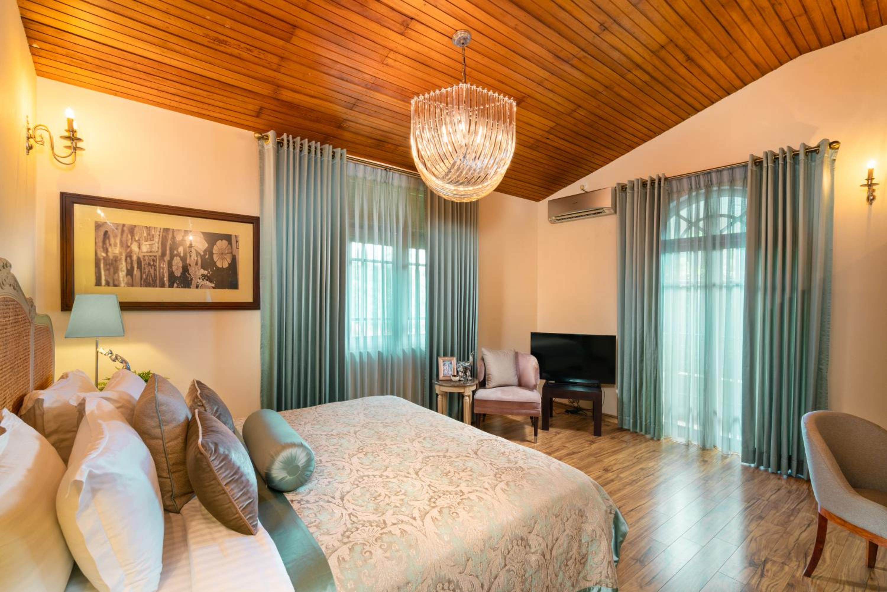 Superior Room with Balcony photo 3