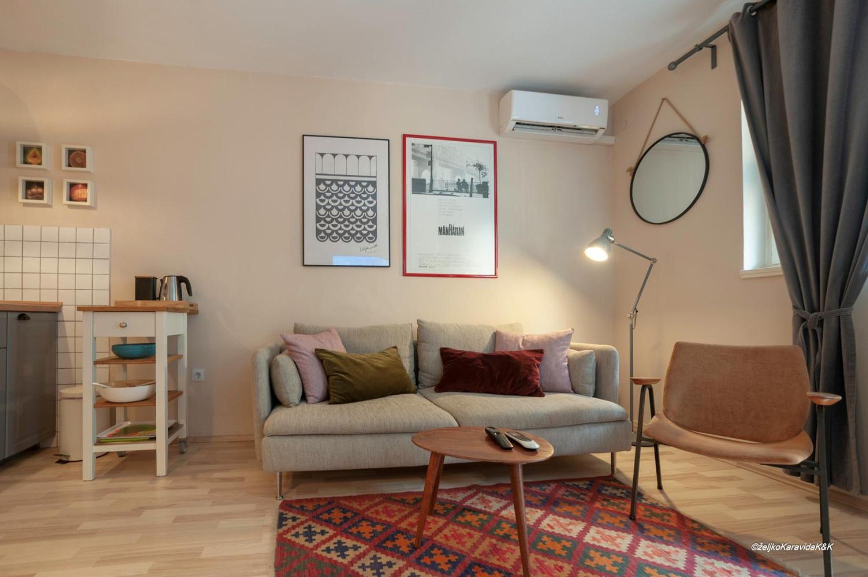 Deluxe Apartment