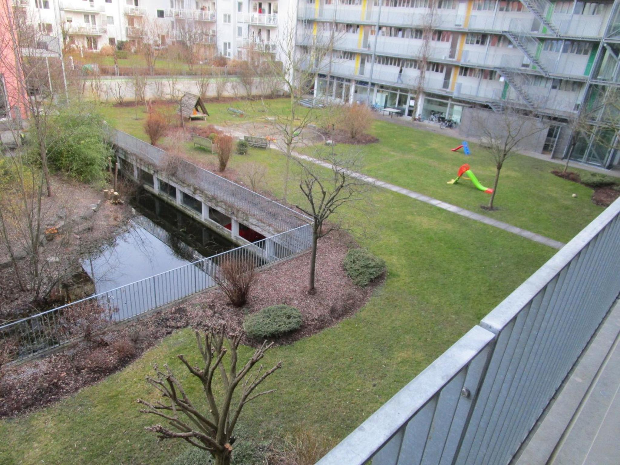 Apartment with Balcony - Photo 7