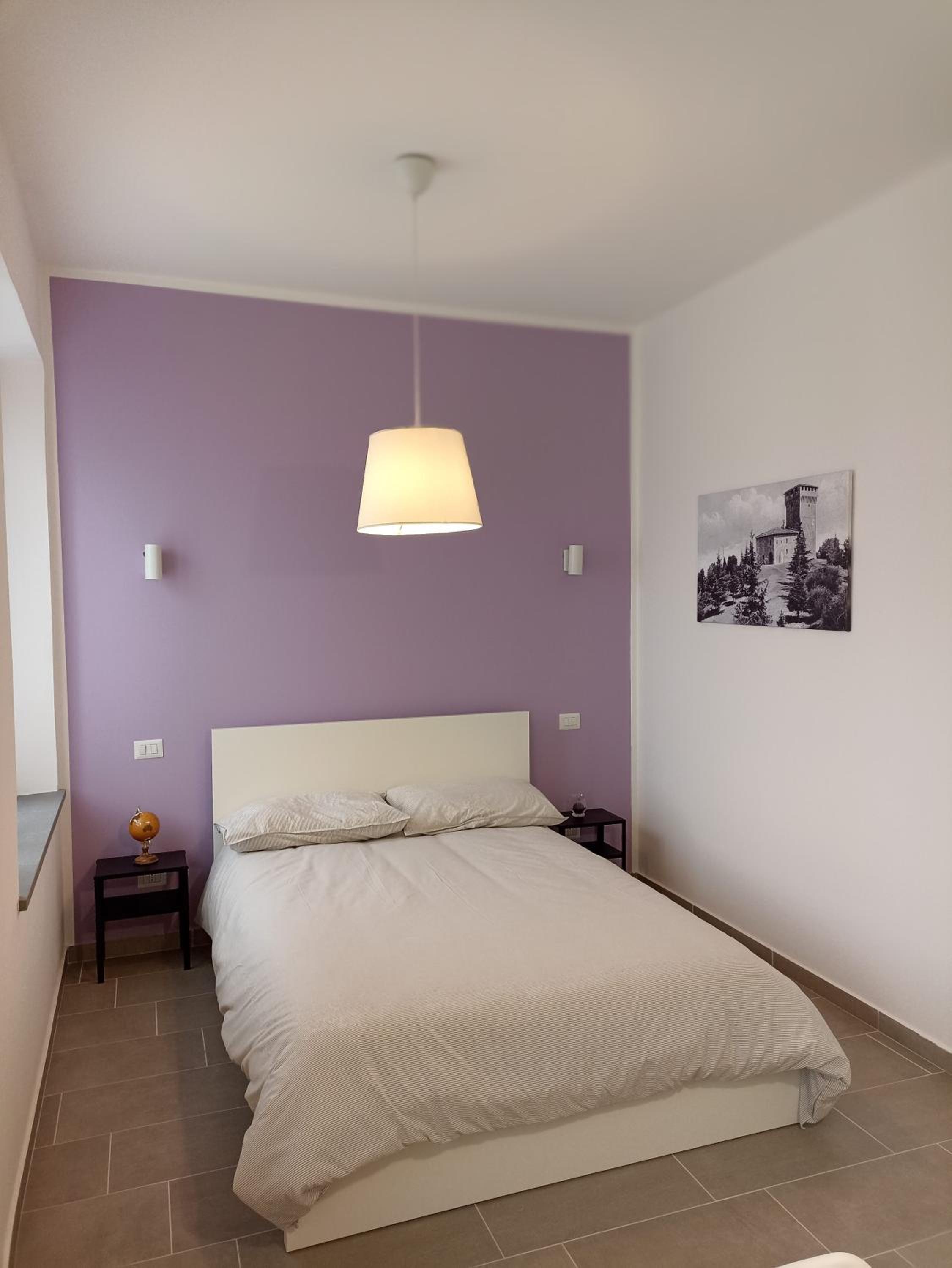 One-Bedroom Apartment photo 2