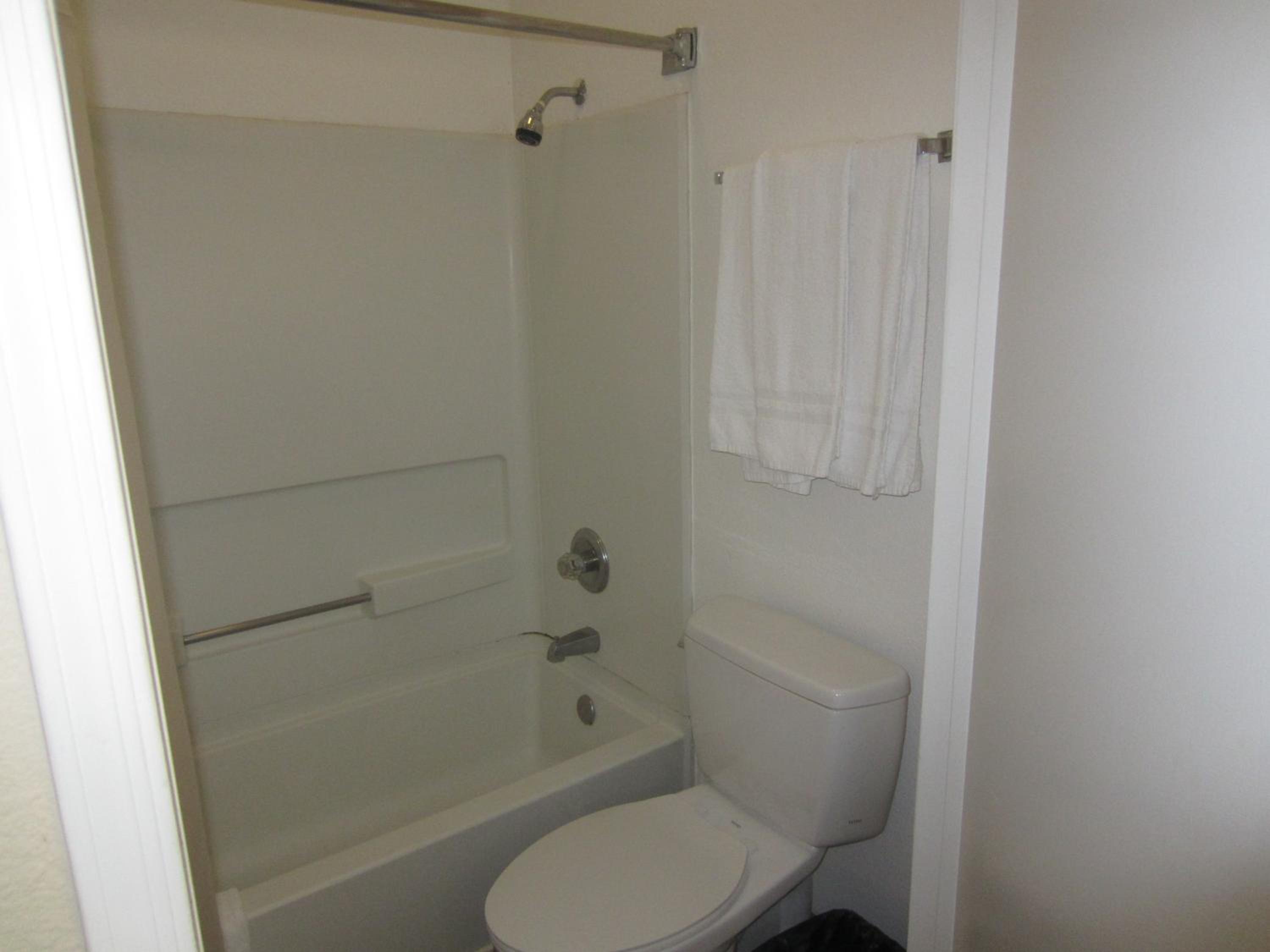 Double Room with Two Double Beds photo 2