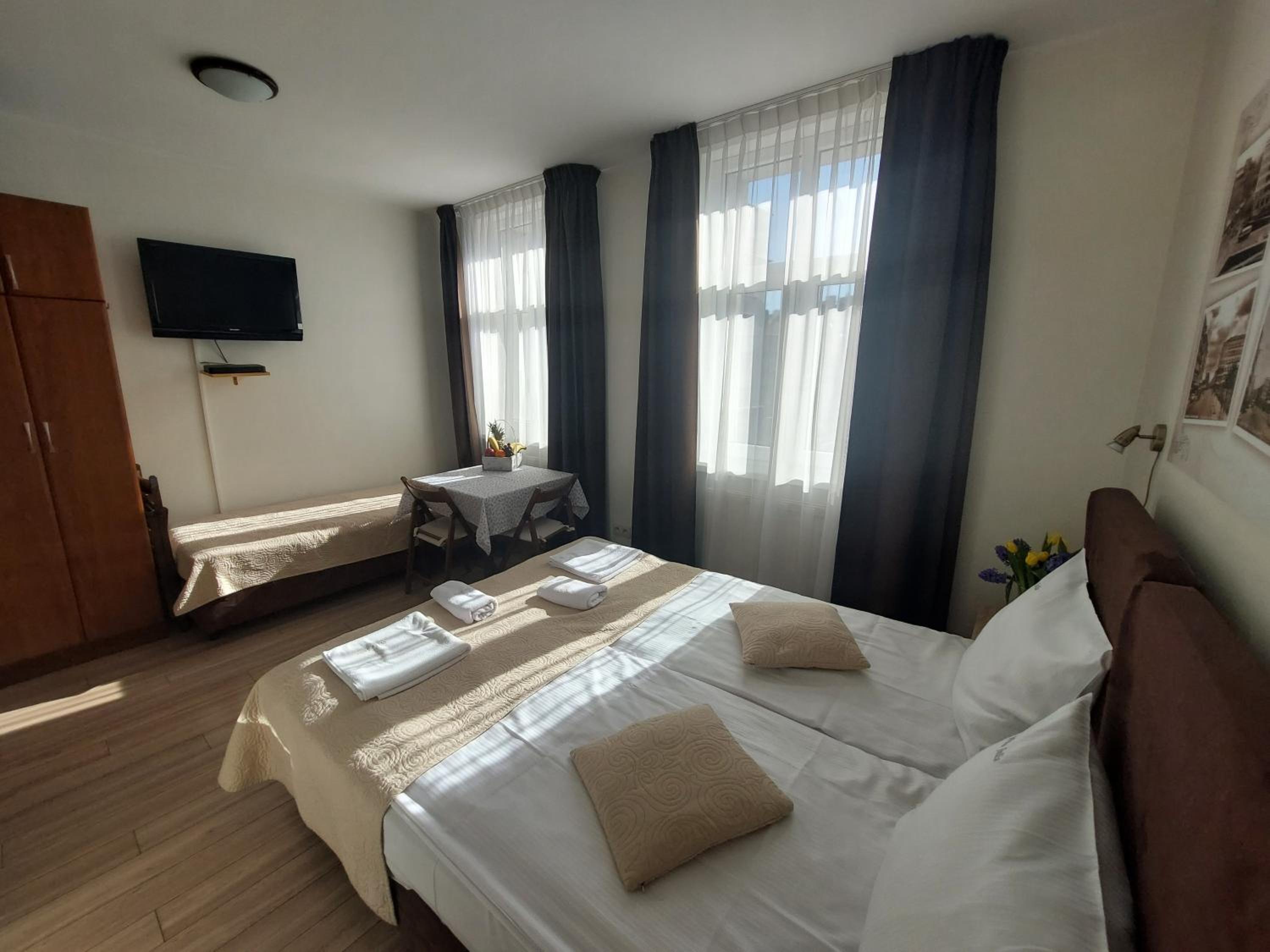 Comfort Triple Room - Photo 19