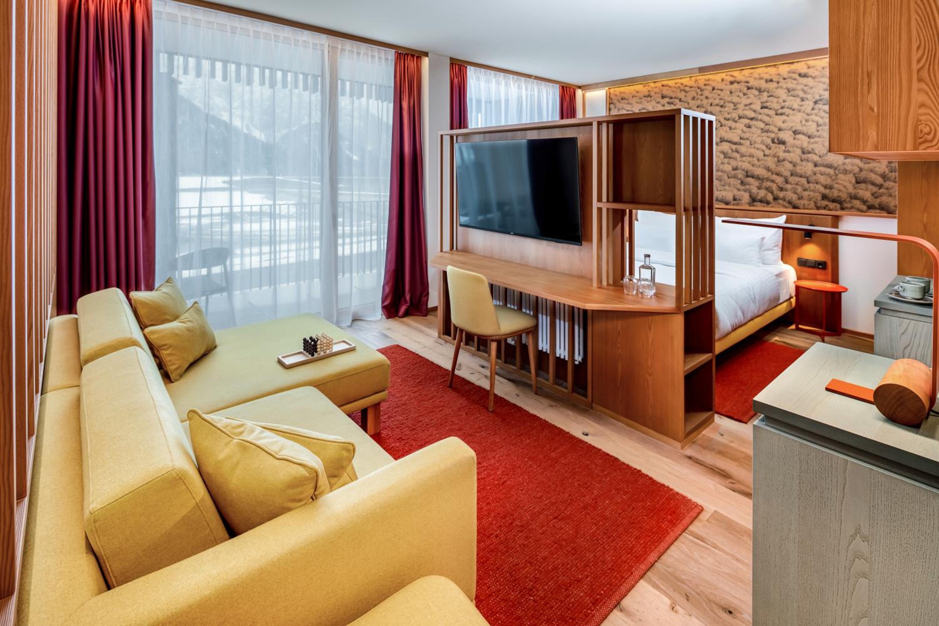 Mountain Suite with Balcony