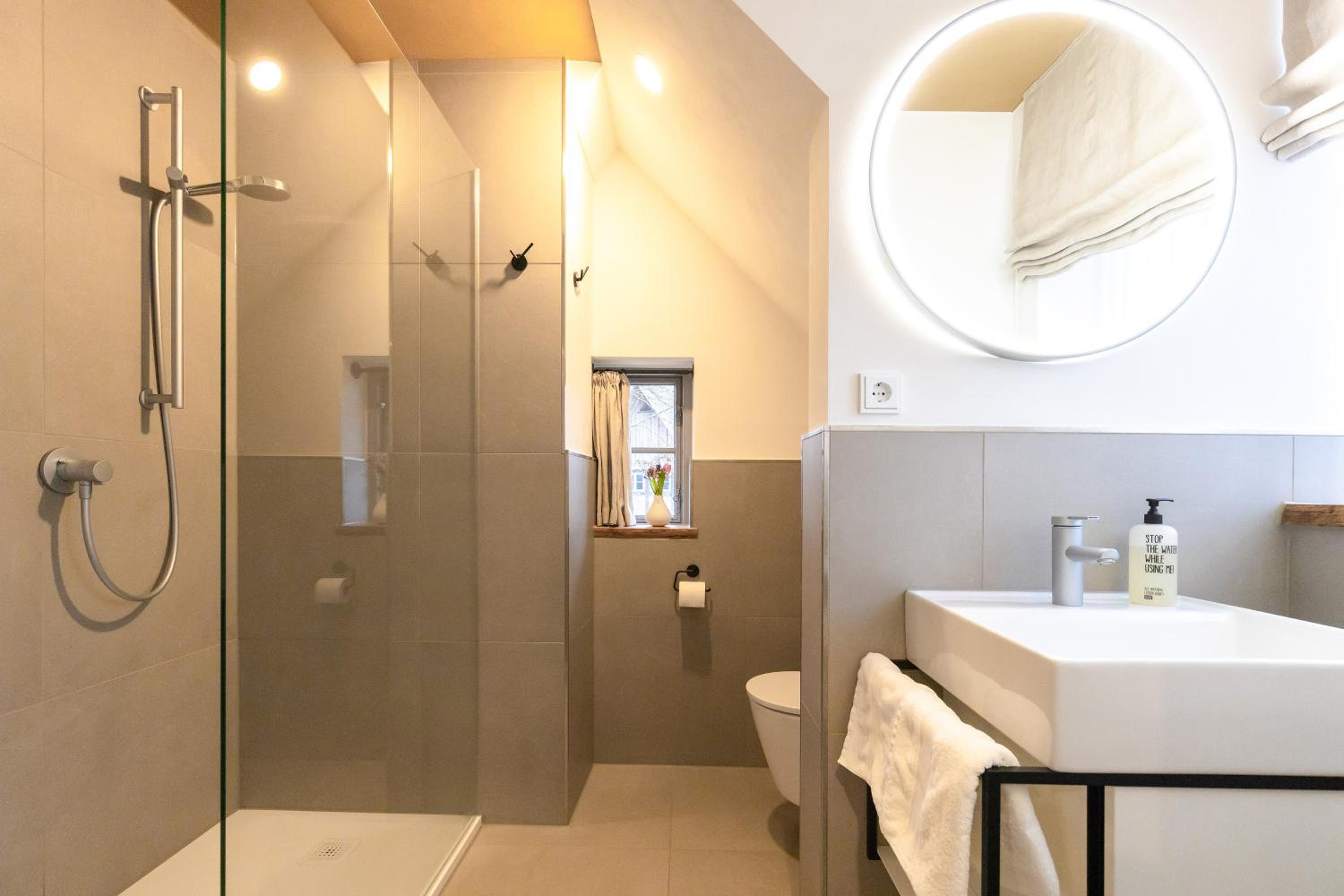 Double Room with Garden View - Photo 8
