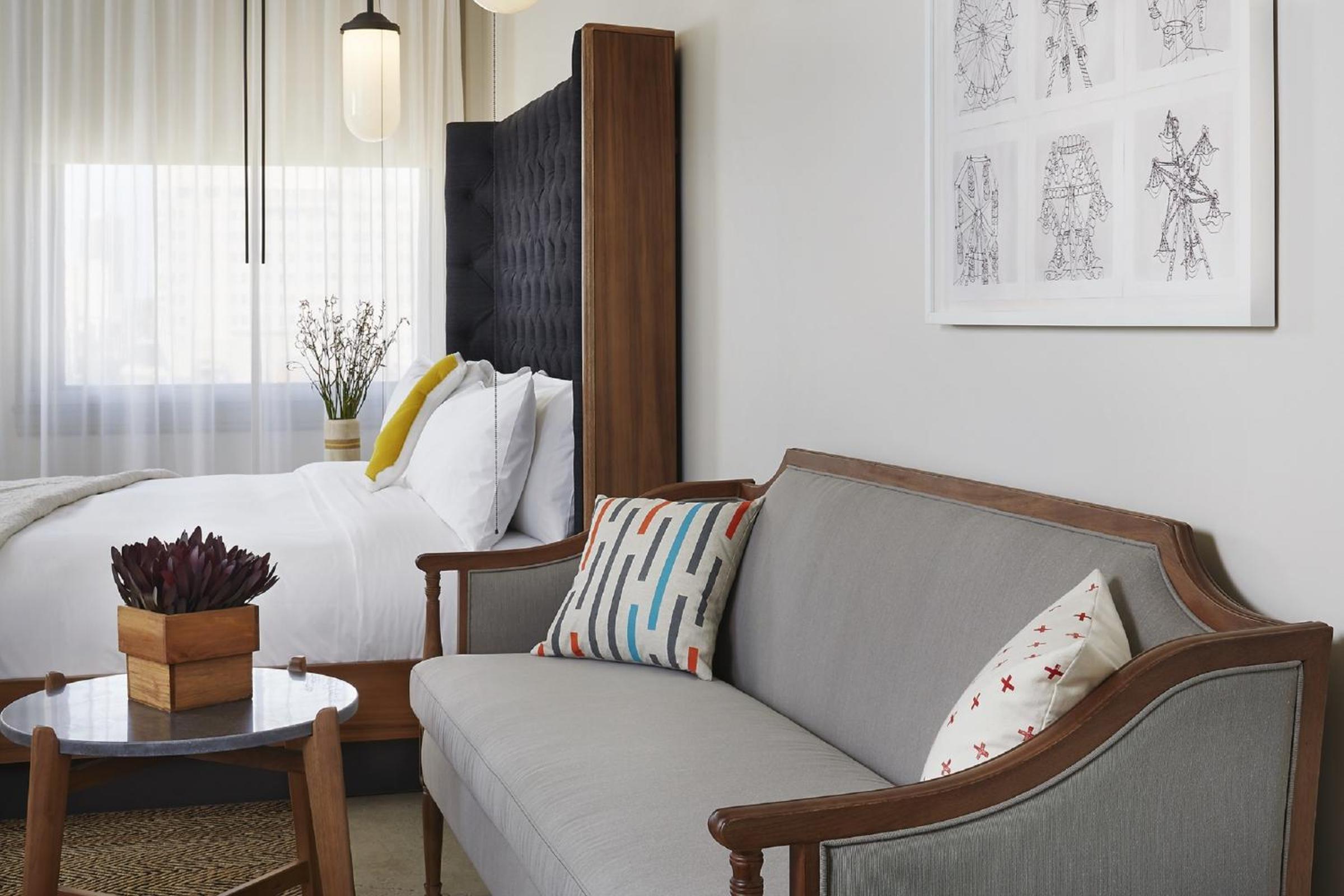 King Suite - Photo 4