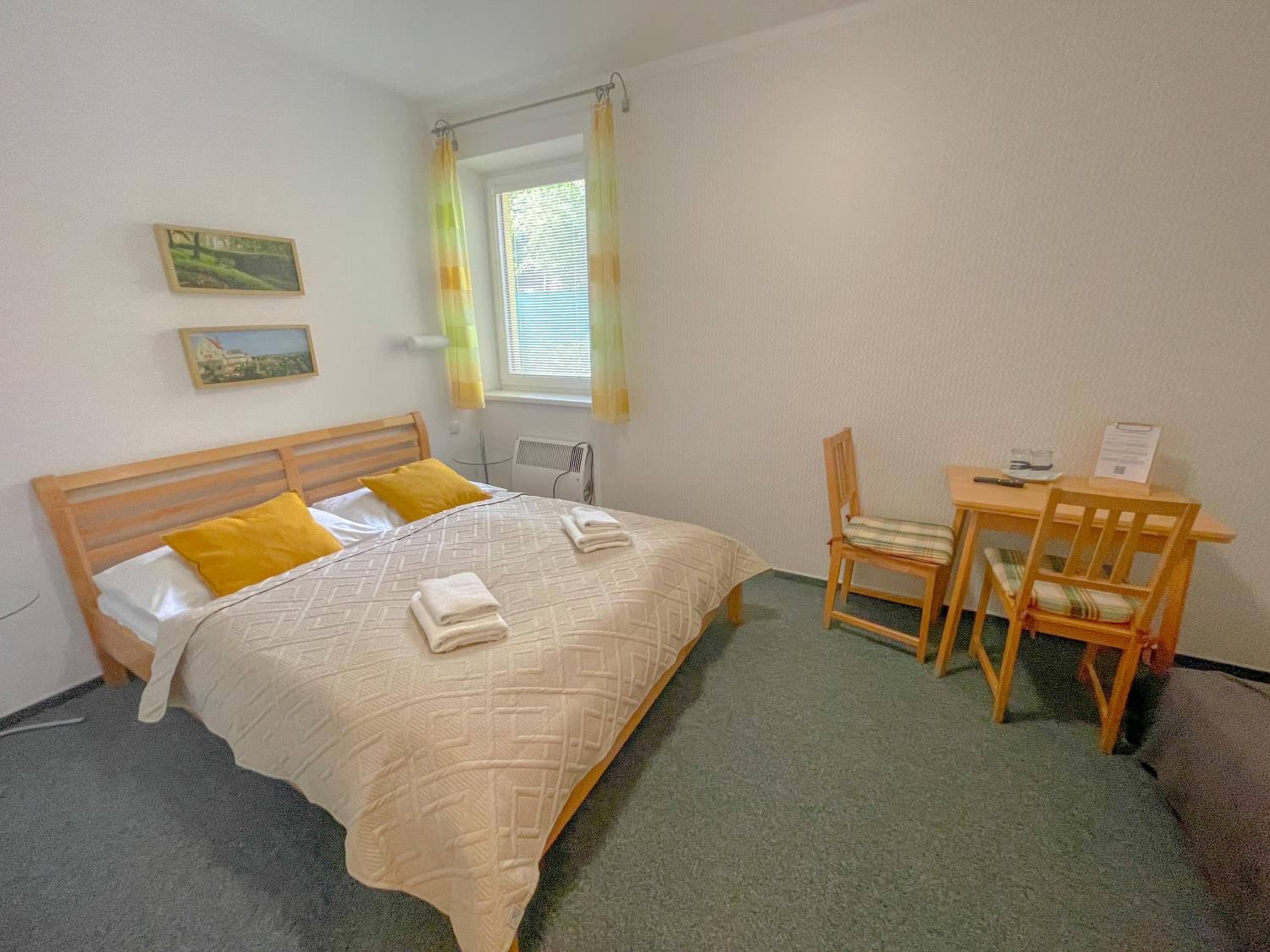 Double or Twin Room photo 3