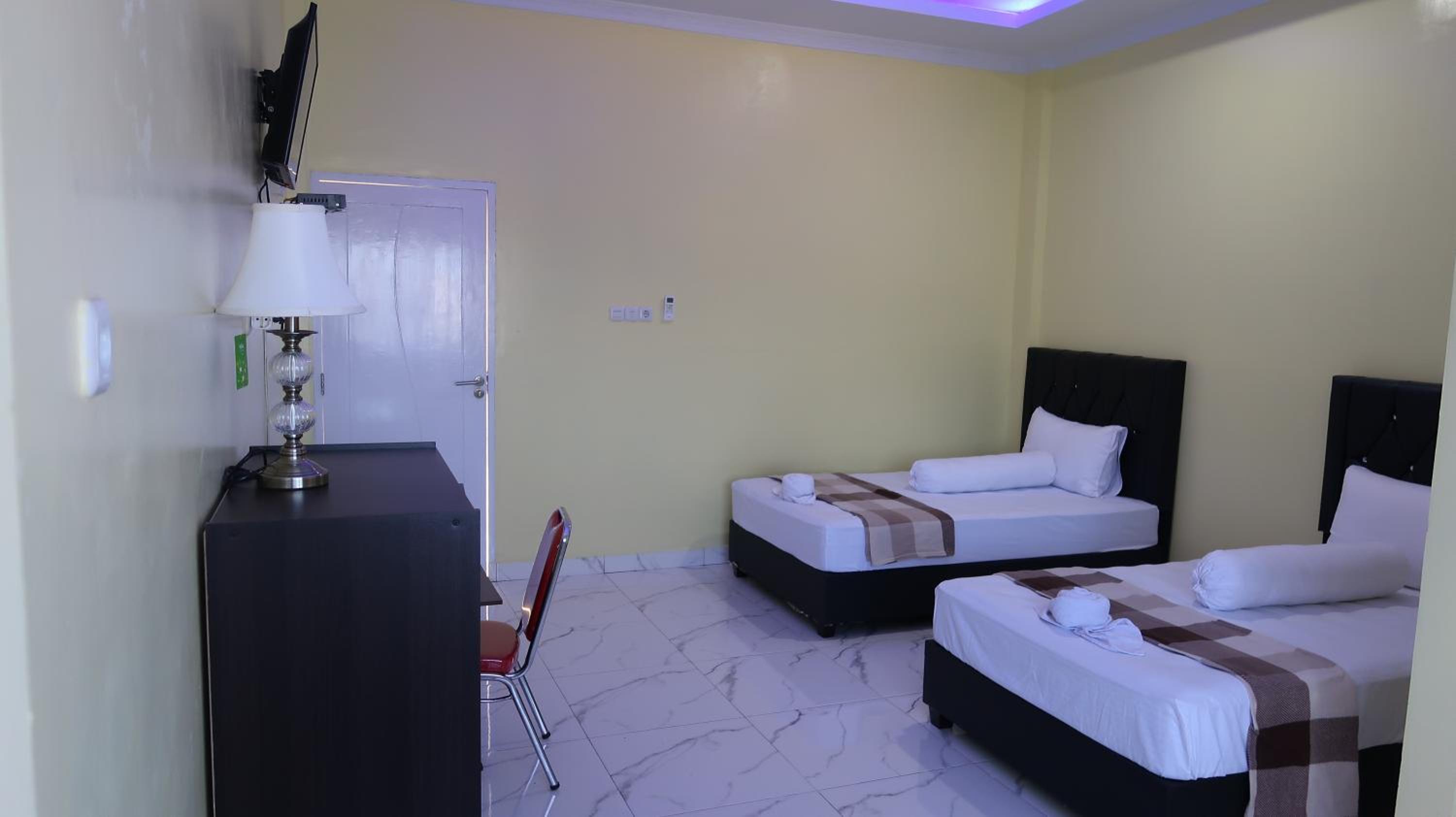 Deluxe Double Or Twin Room photo 2