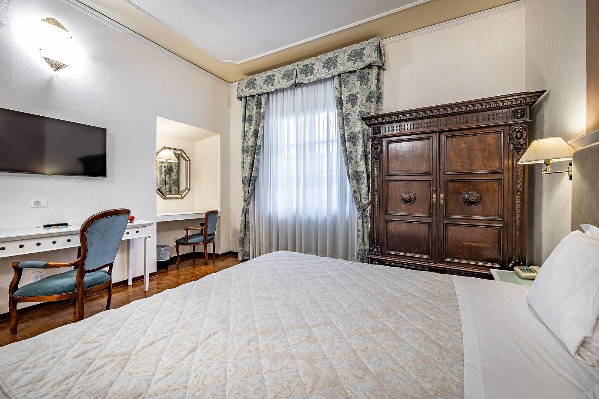 Triple Room - Photo 7