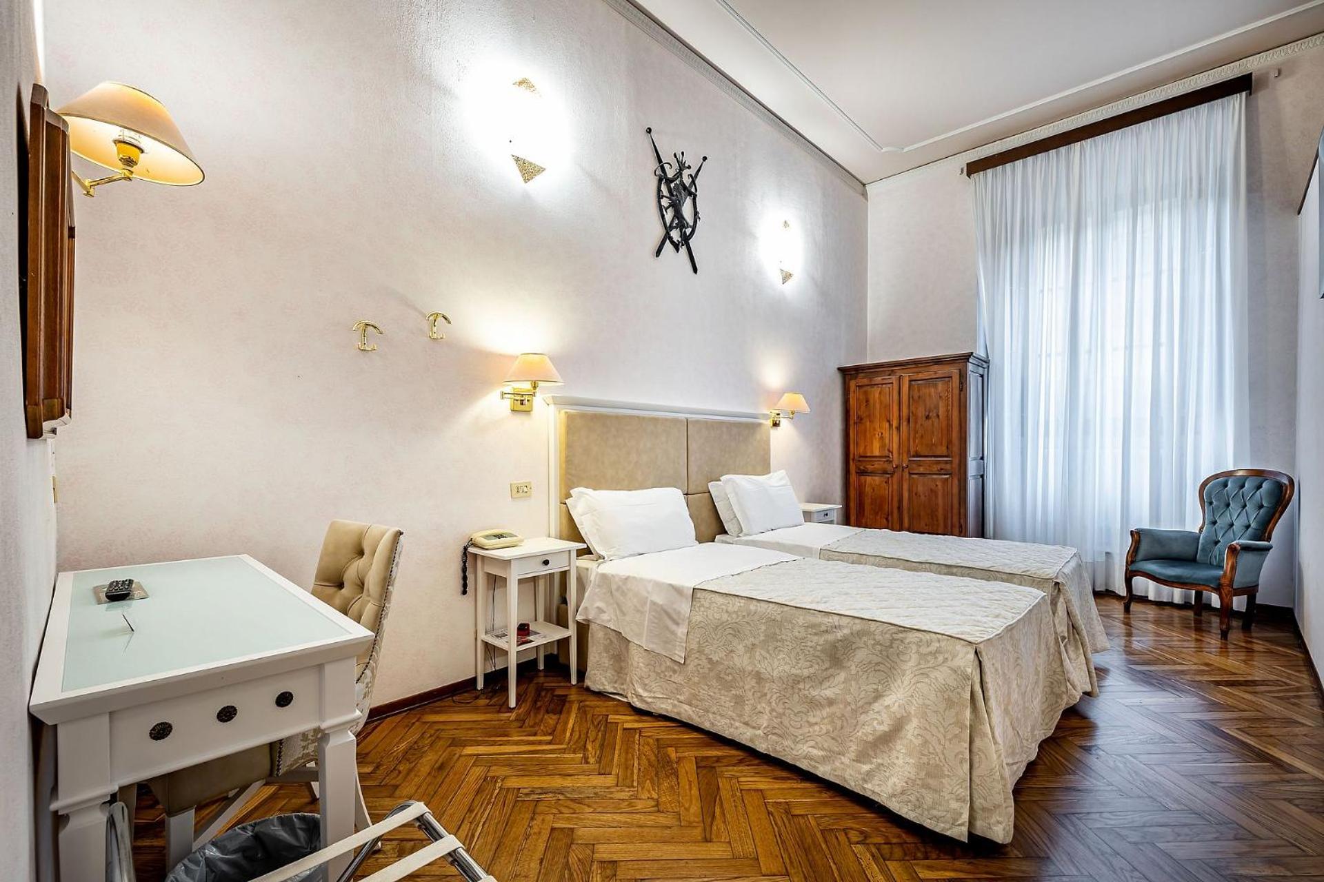 Double Room - Photo 1