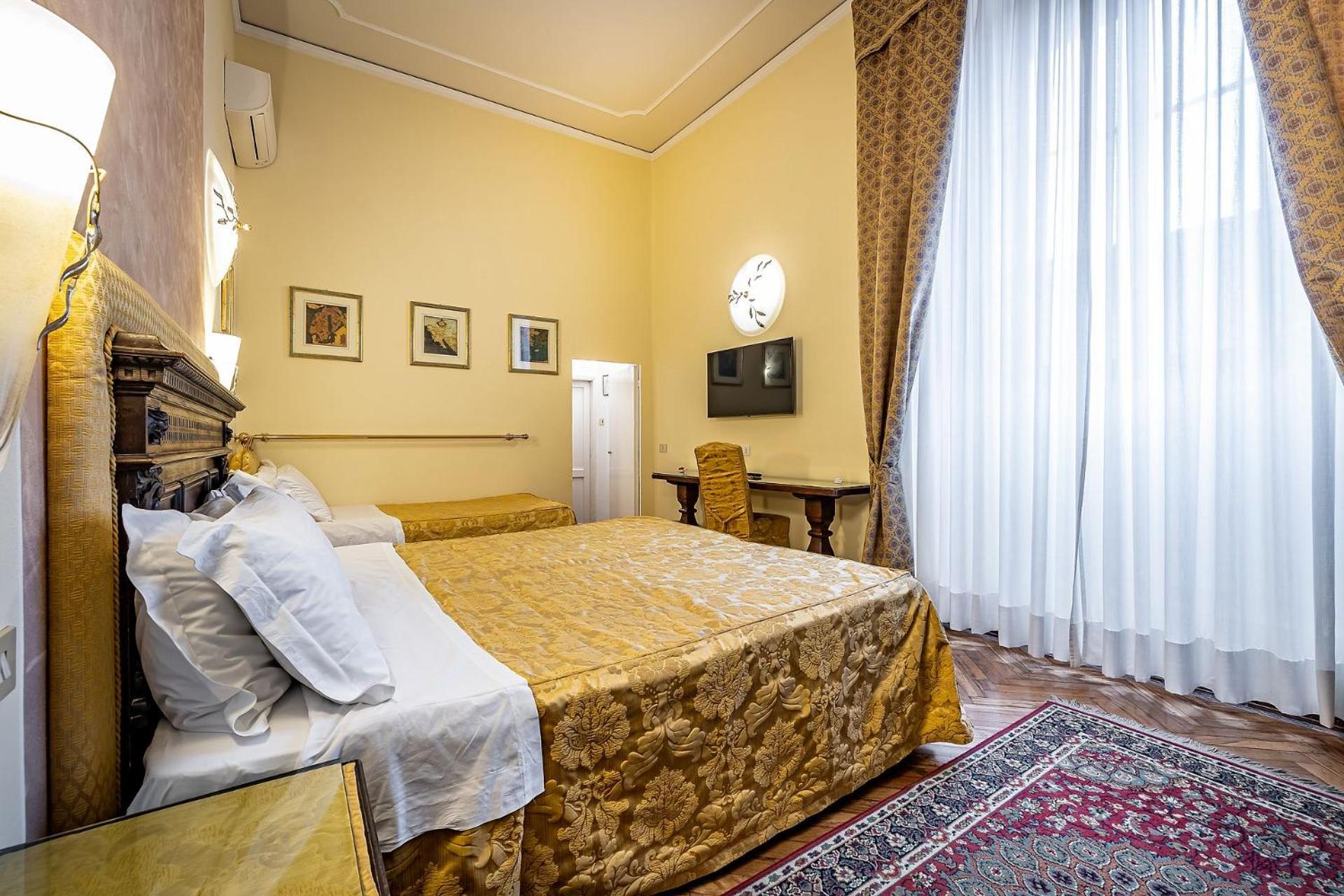 Triple Room - Photo 8