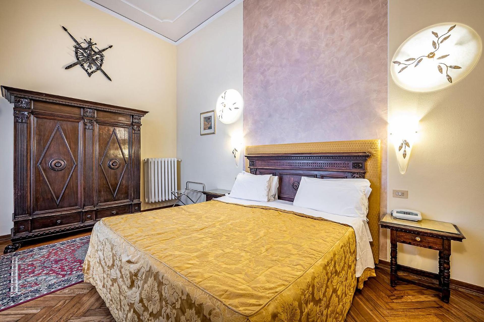 Triple Room - Photo 9